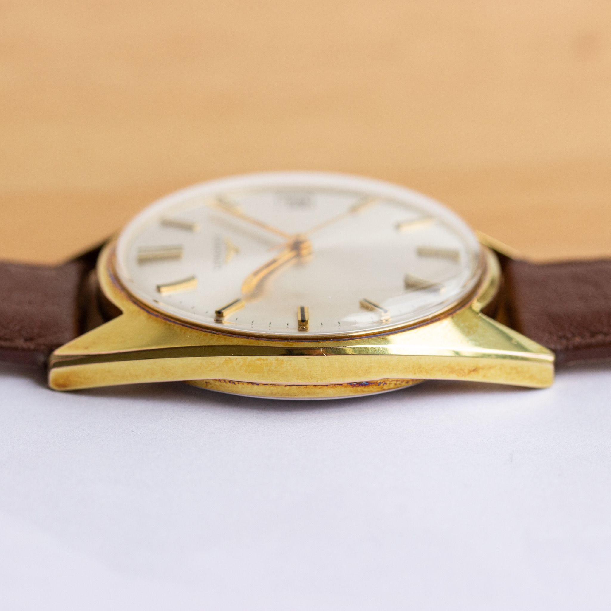 Zicht op Longines mécanique cal 286 Swiss Made Réf 7913