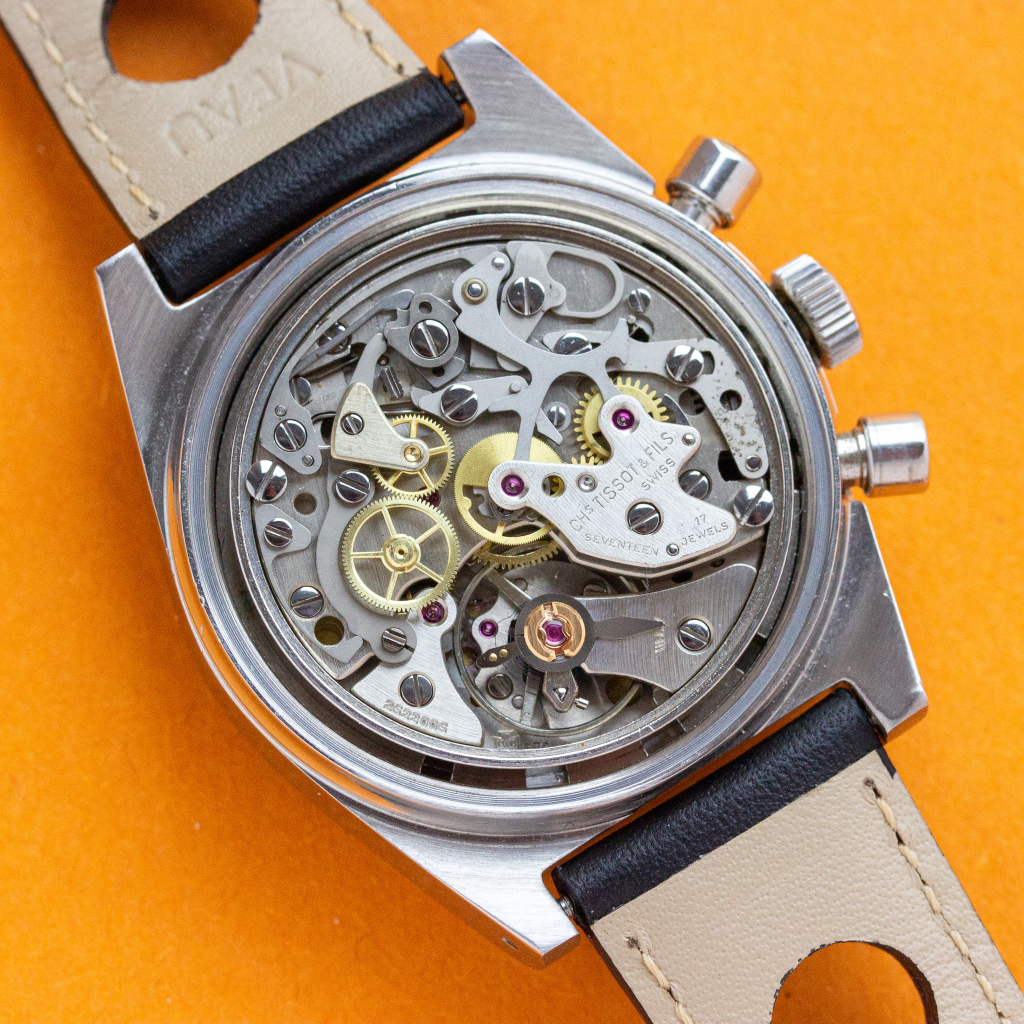 Vue de Tissot Swiss Chronographe PR 516 Lemania 872