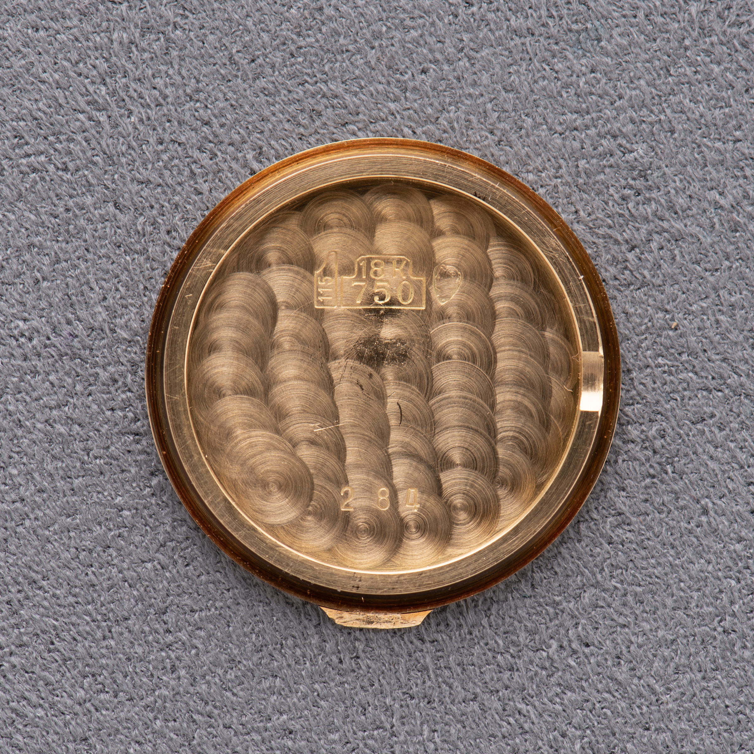 Zicht op Bulgari Quartz BB26S Gold 18K