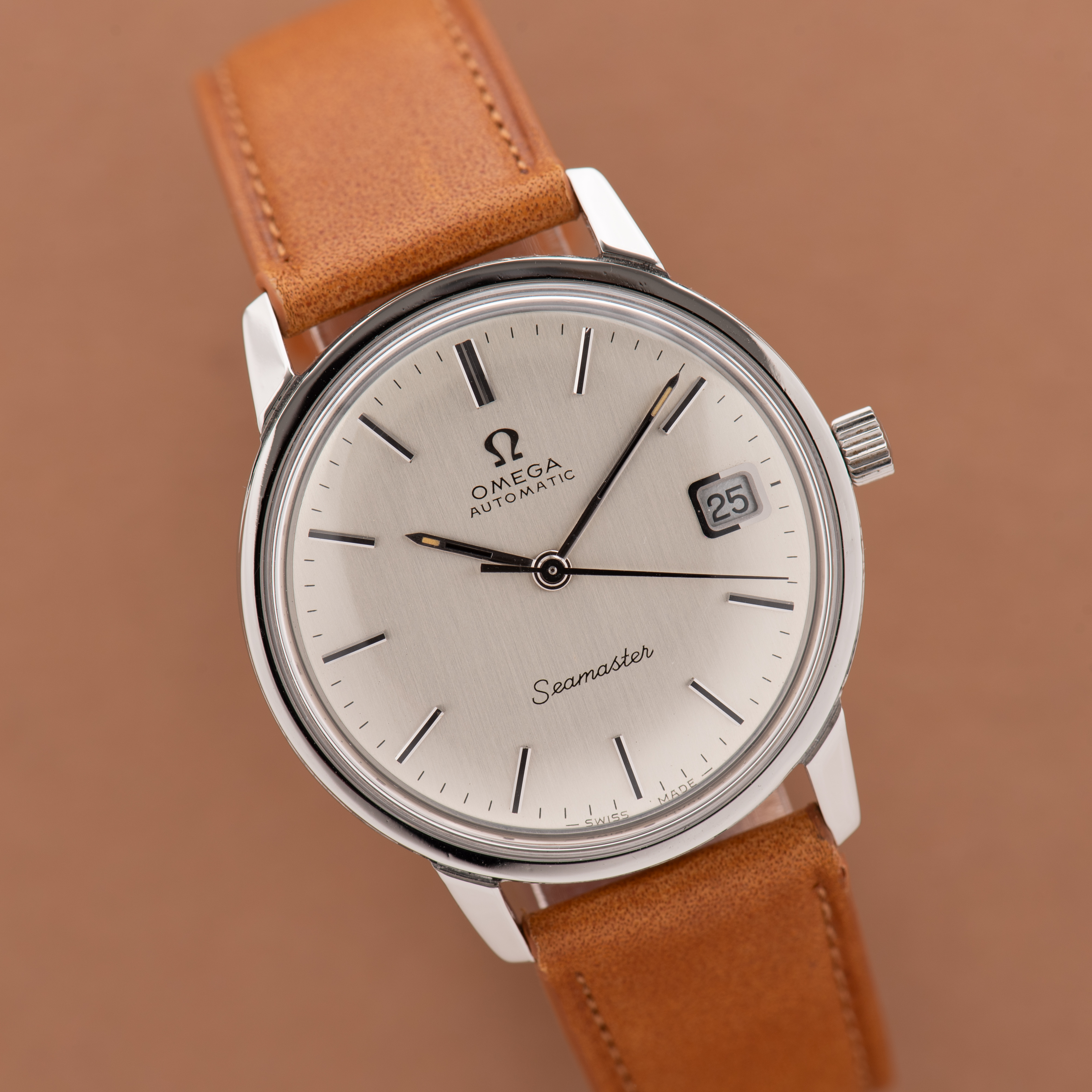 View of Omega Seamaster Automatic Date from 1965 Ref 166.002
