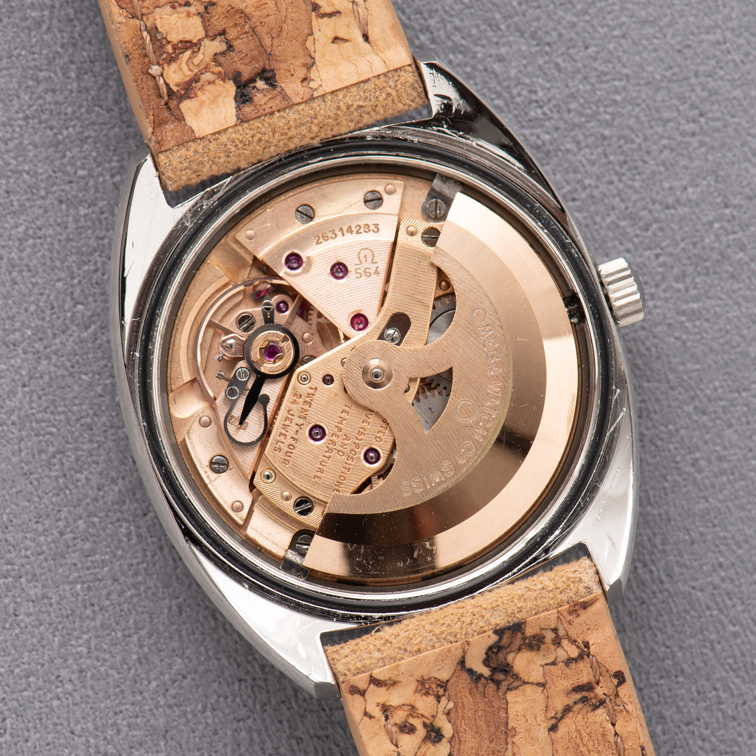 Zicht op Omega Automatische Chronometer Constellatie "Linnen wijzerplaat" Ref 168.017 Cal 564