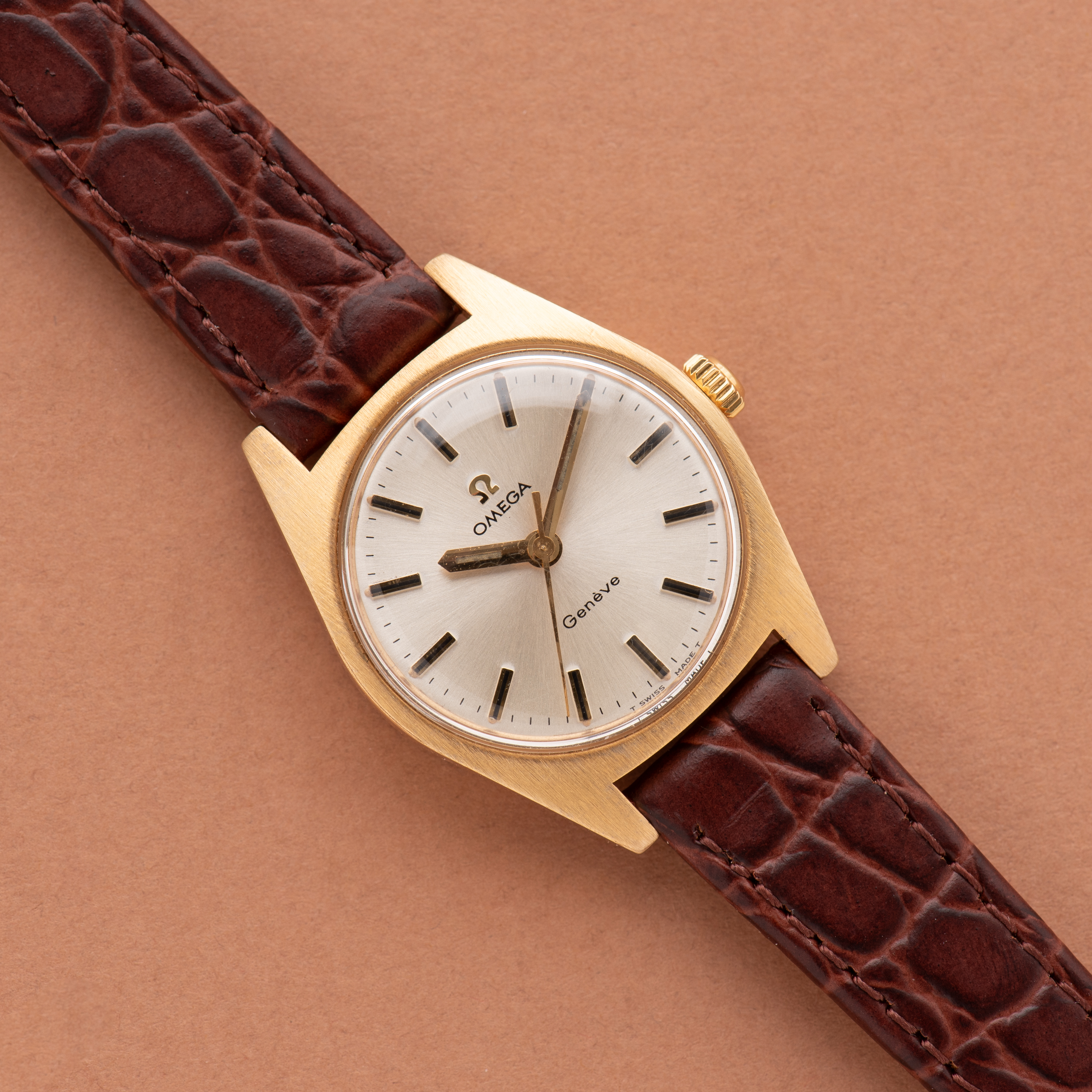 Zicht op Omega Geneve ref 535.014 cal 630 uit 1969 met doos