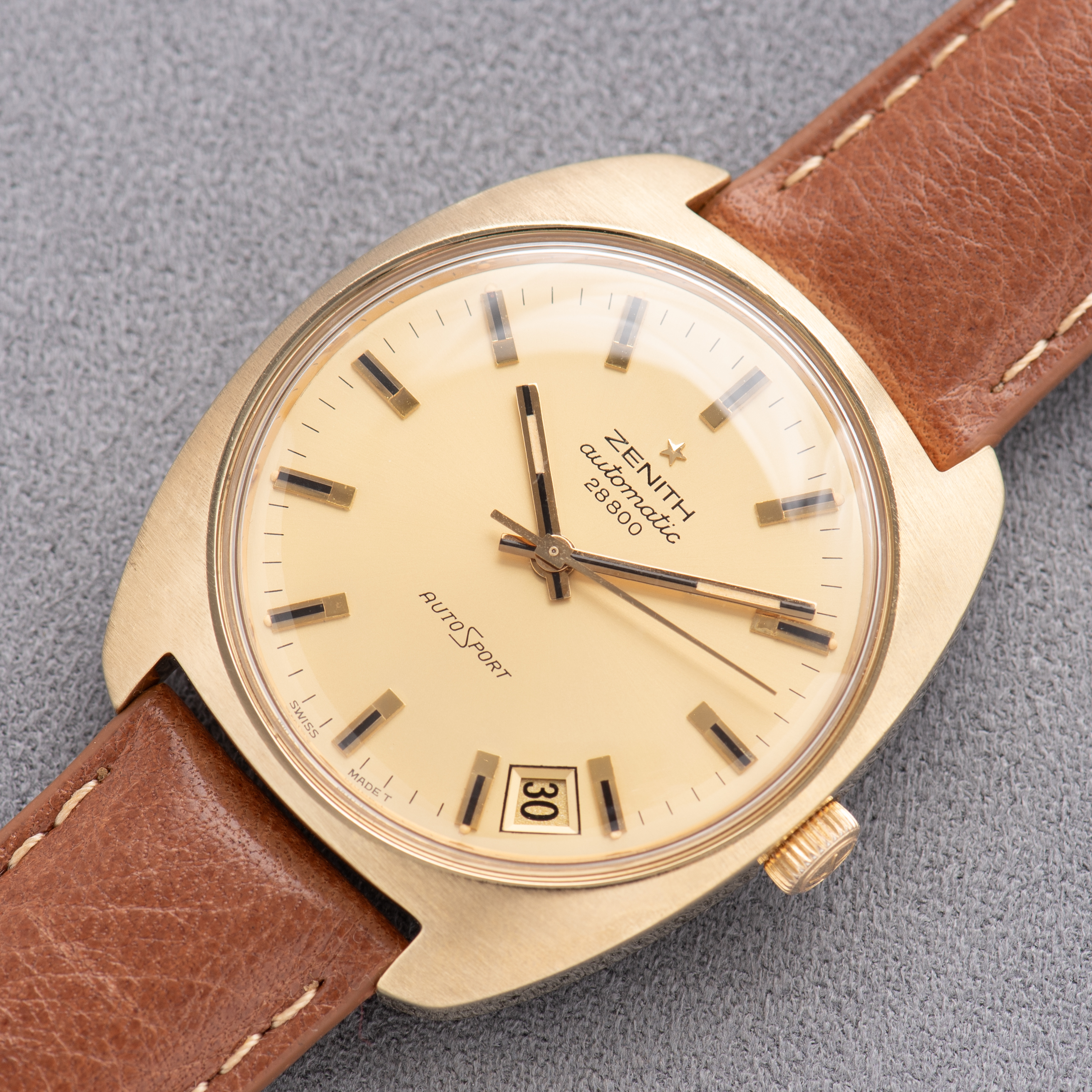 Vue de Zenith Automatic 28800 AutoSport réf 20-1290-290 cal 2562PC