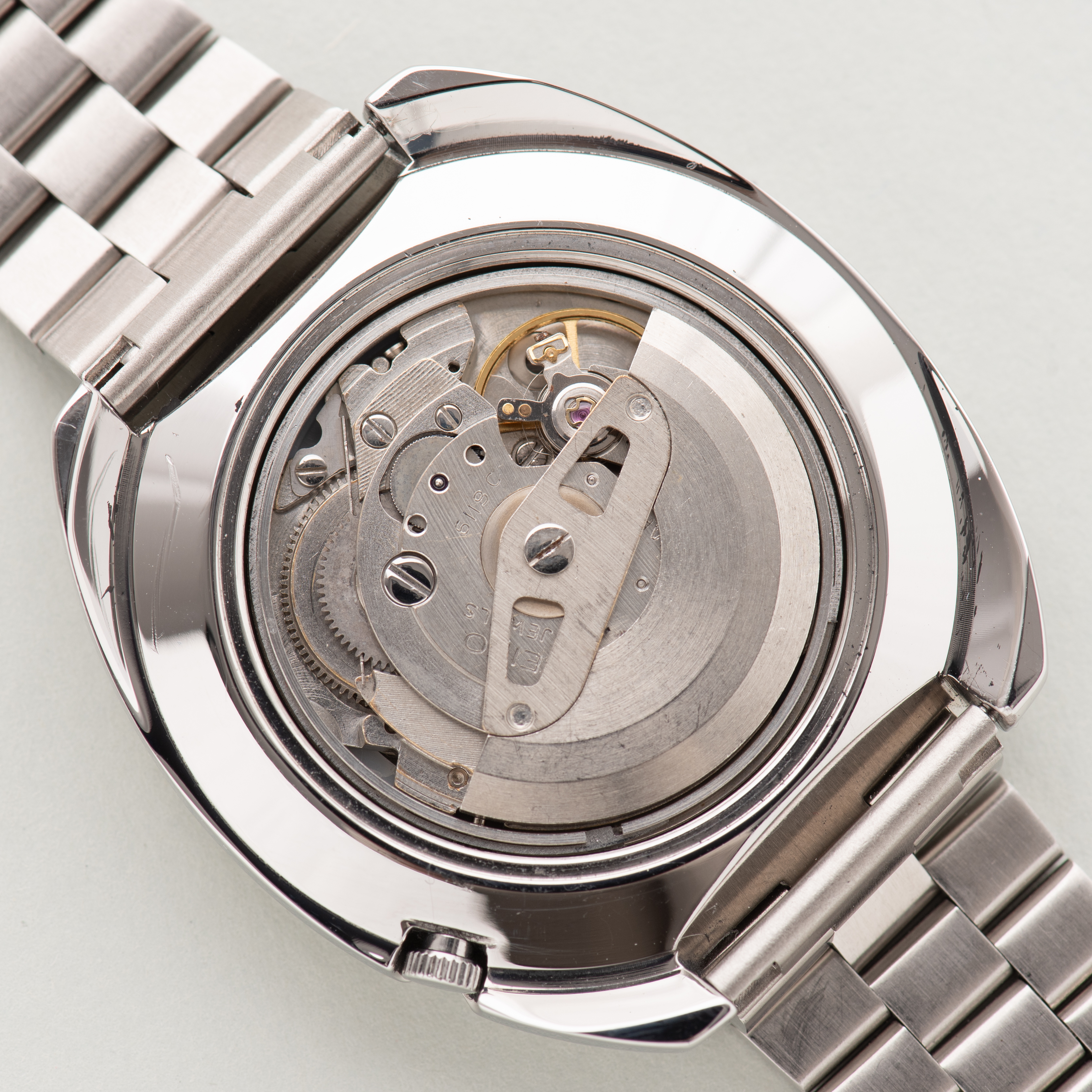 Vue de Seiko 5 Sports water 70 proof 21 Jewels réf 6119-7173