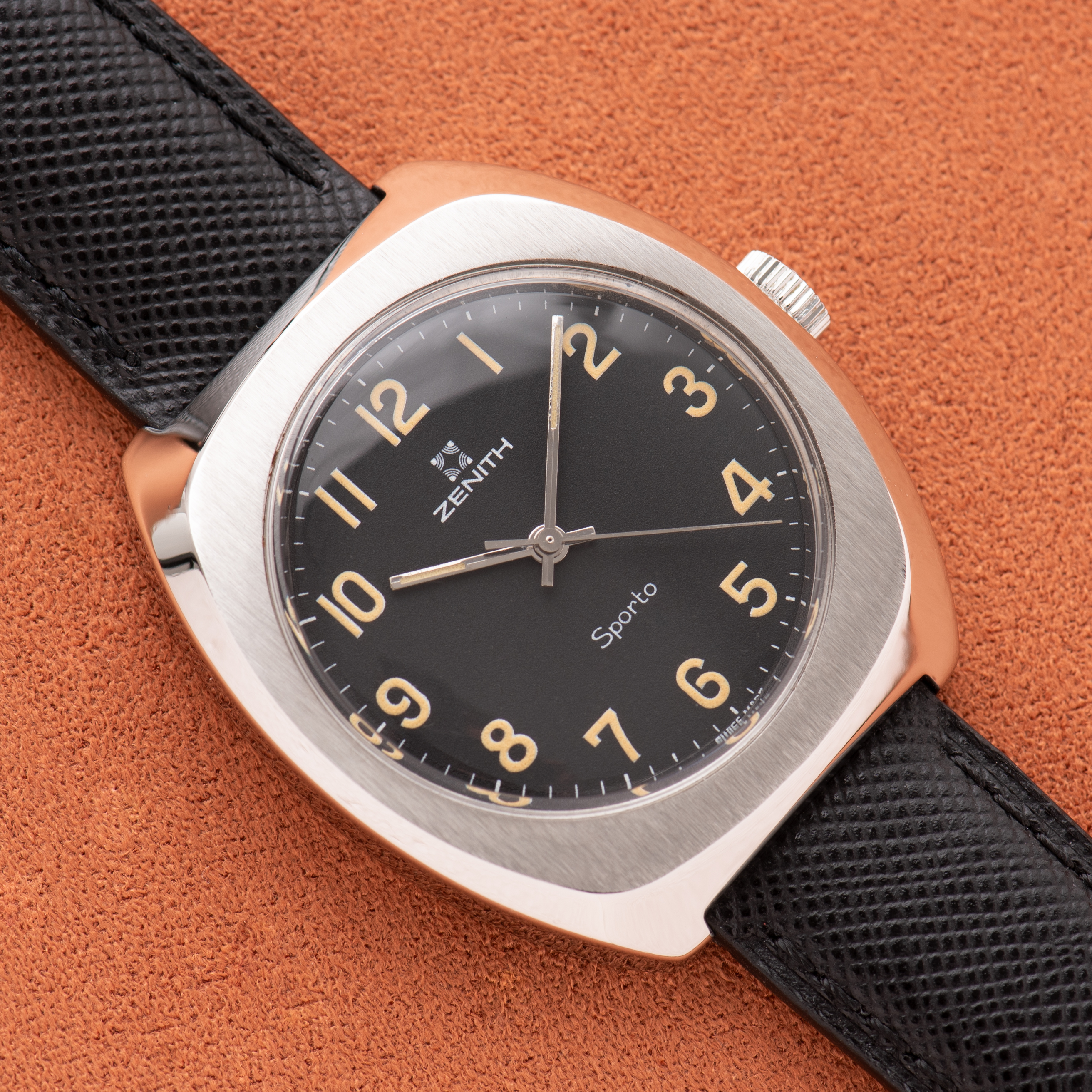 View of Zenith Sporto Mat Black Tritium Dial Réf 01 1496 360