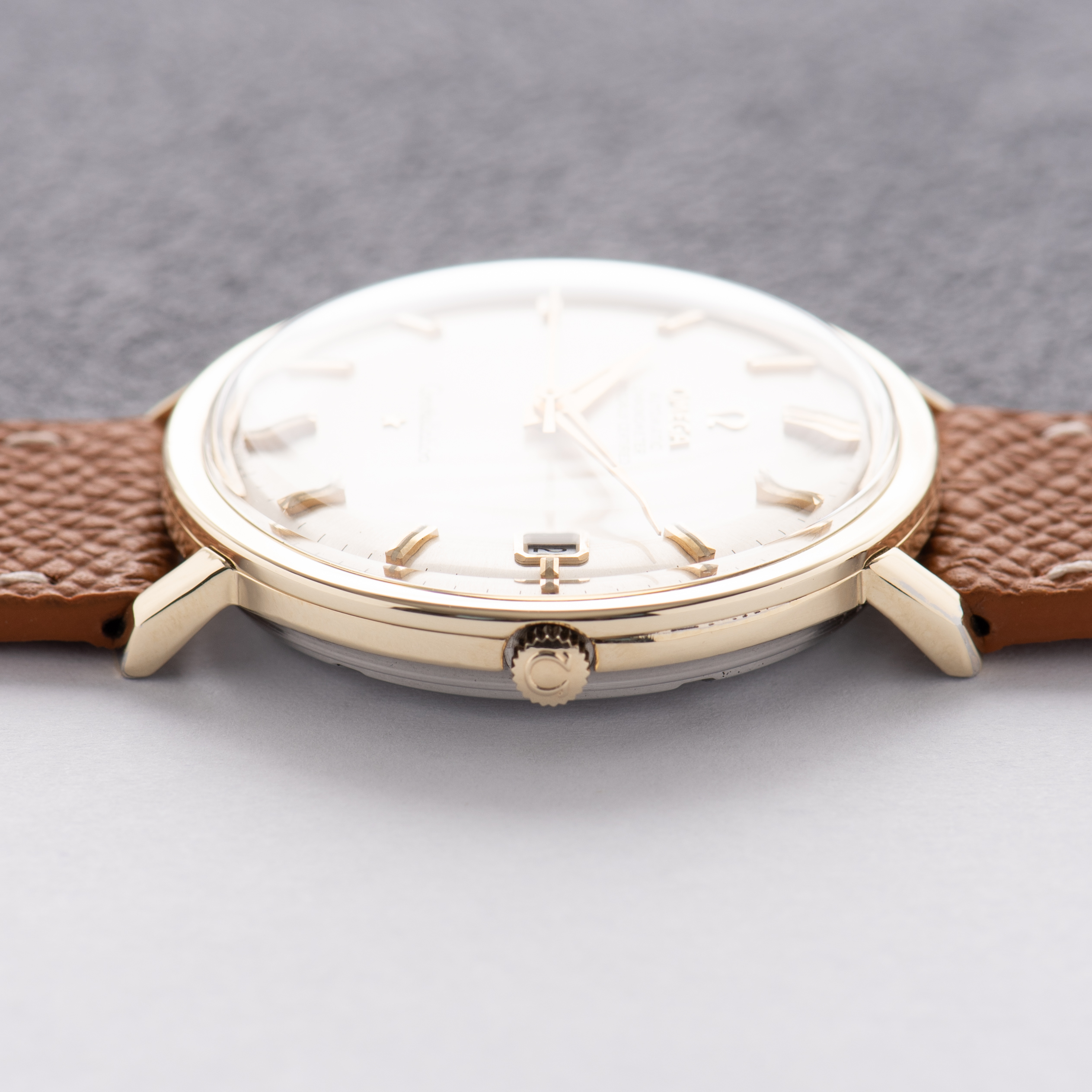 Zicht op Omega Automatic Chronometer Officially Certified Constellation réf 168.004