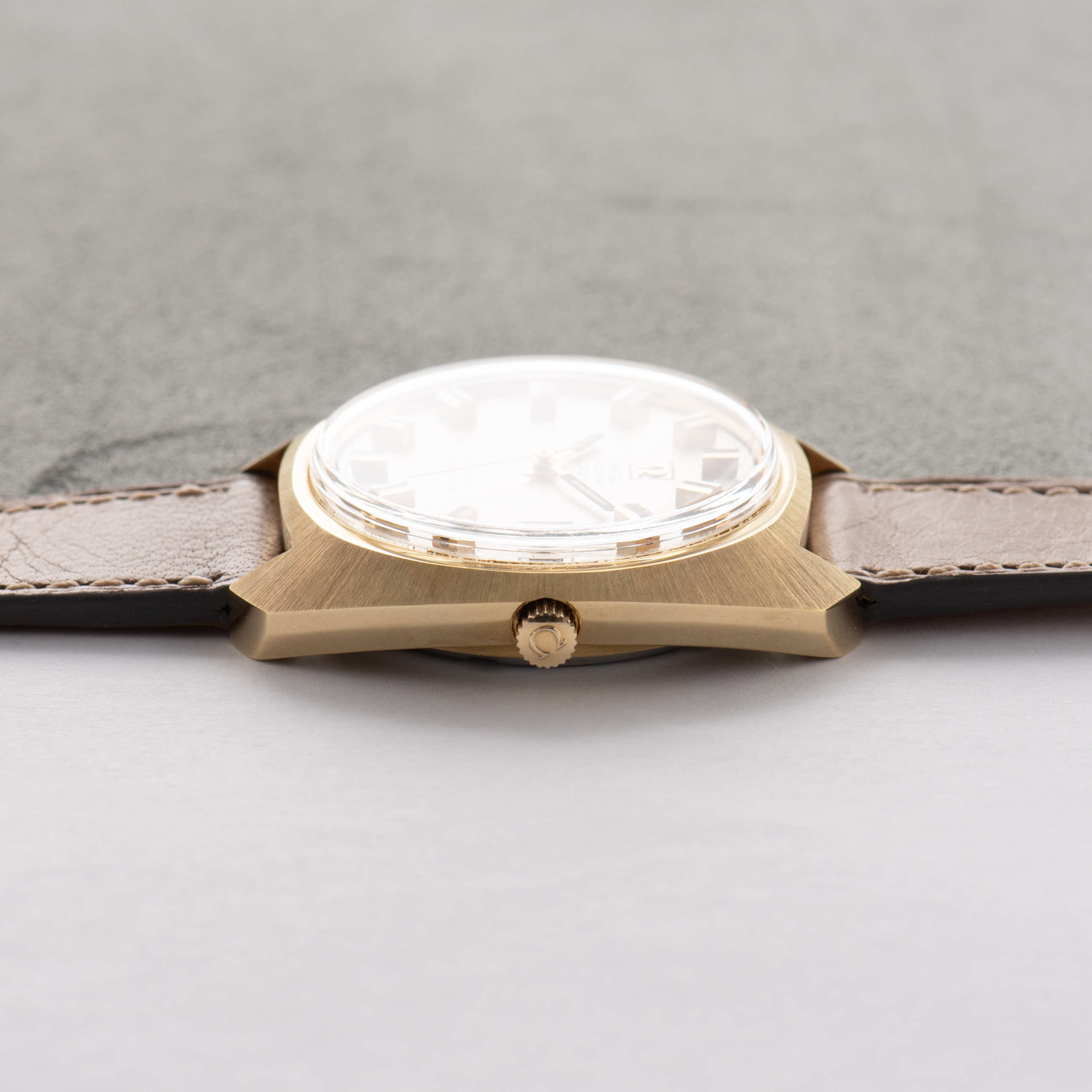 Vue de Omega Electronic F300 Hz Genève Chronometer Silver Dial Réf 198.030 from 1972
