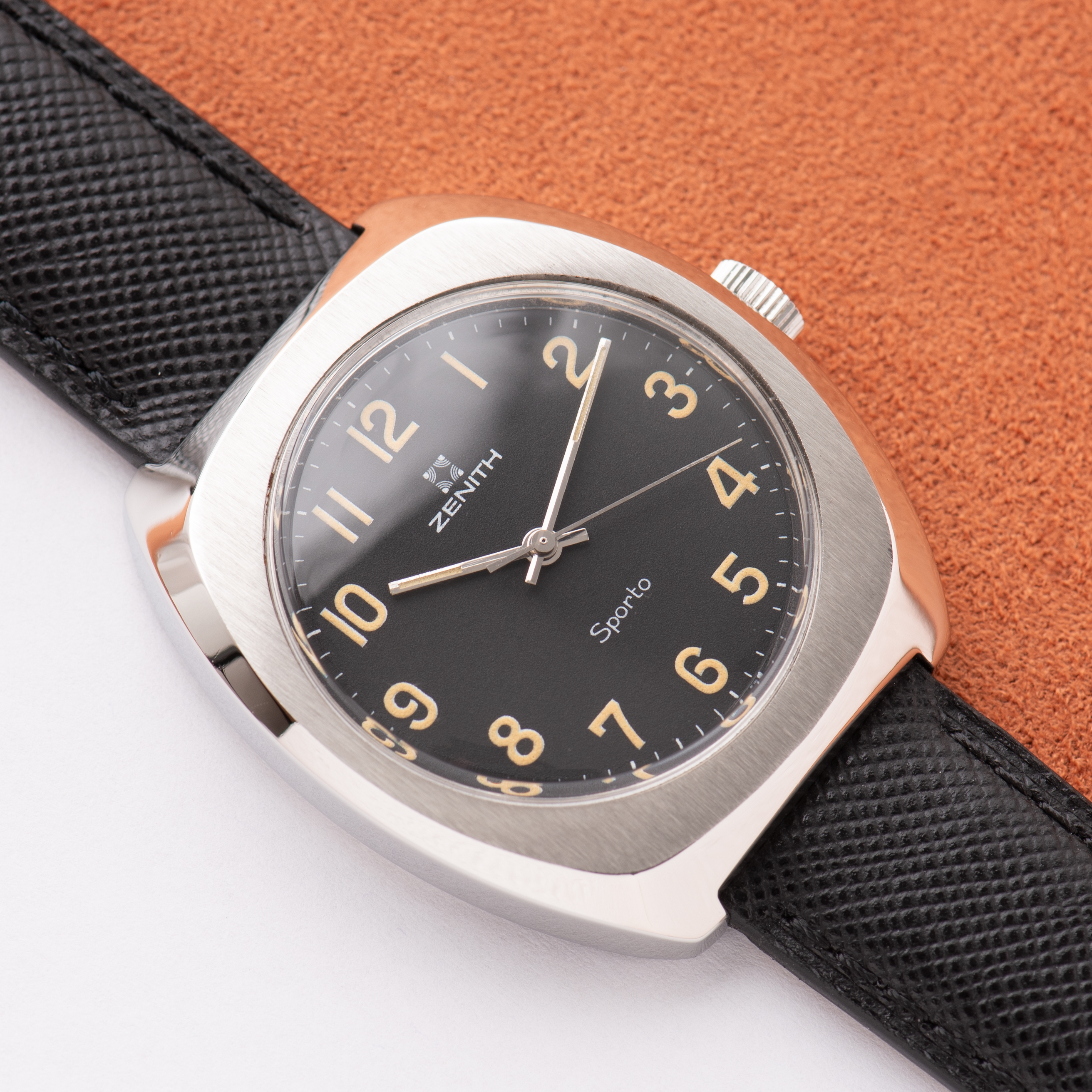 View of Zenith Sporto Mat Black Tritium Dial Réf 01 1496 360