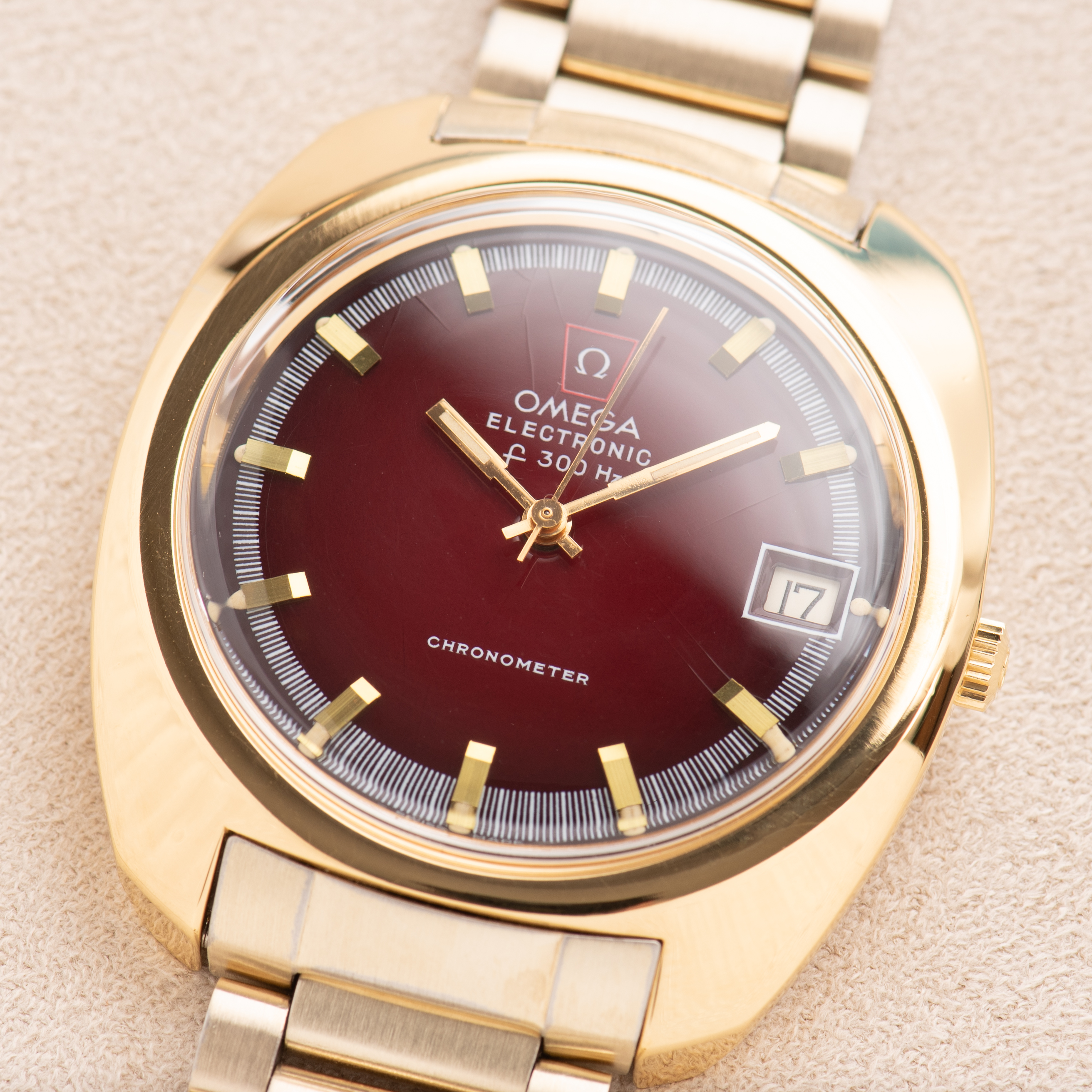 View of Omega Electronic F300 Hz Genève Chronometer Bordeaux Dial Ref 198.030 from 1972