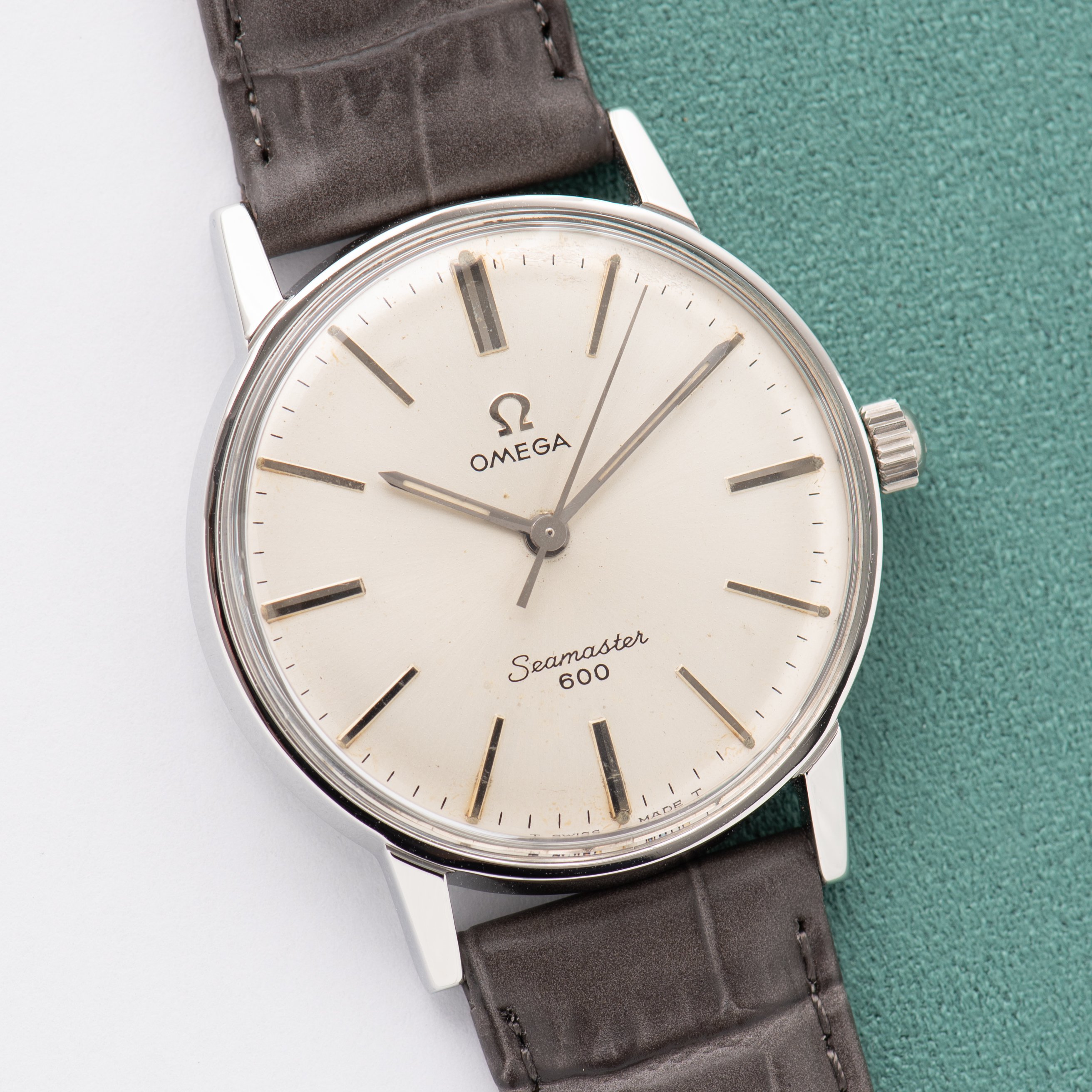 Vue de Omega Seamaster 600 cal 601 réf 135.011 from 1964