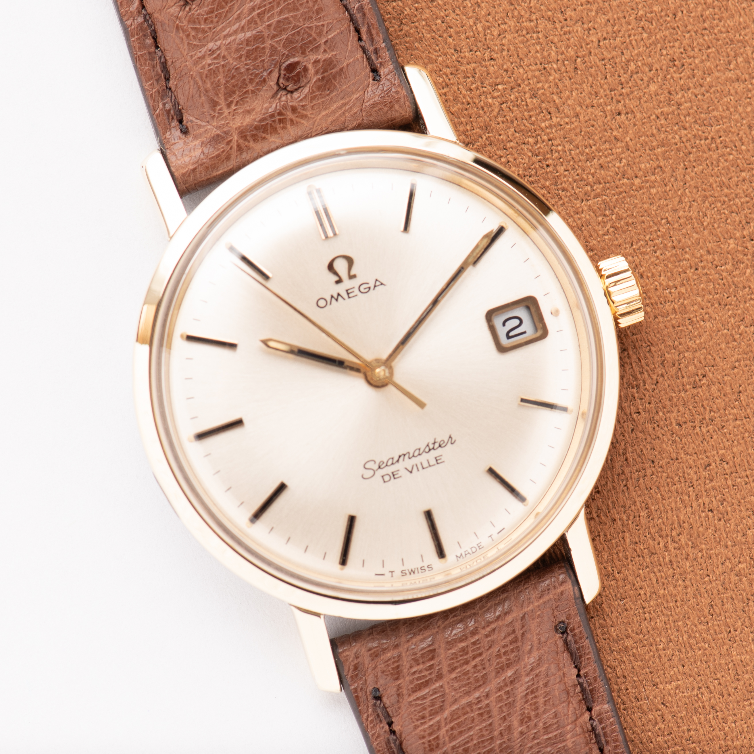 Vue de Omega Seamaster De Ville Date Gold/Steel – Réf. 136.020 SP – 1970