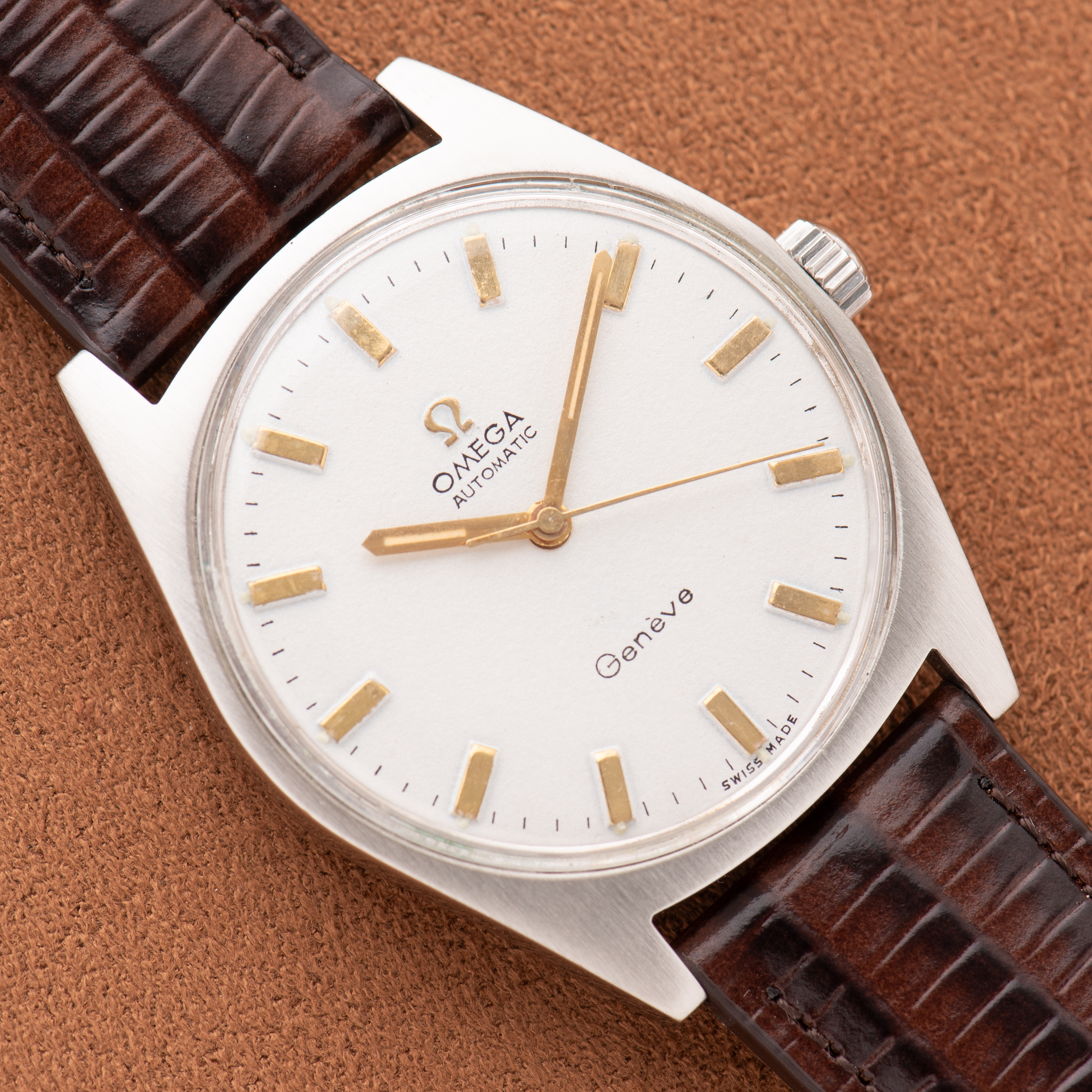 View of Omega Automatic Genève Redial white/creme Ref 166.041 cal 552 from 1968
