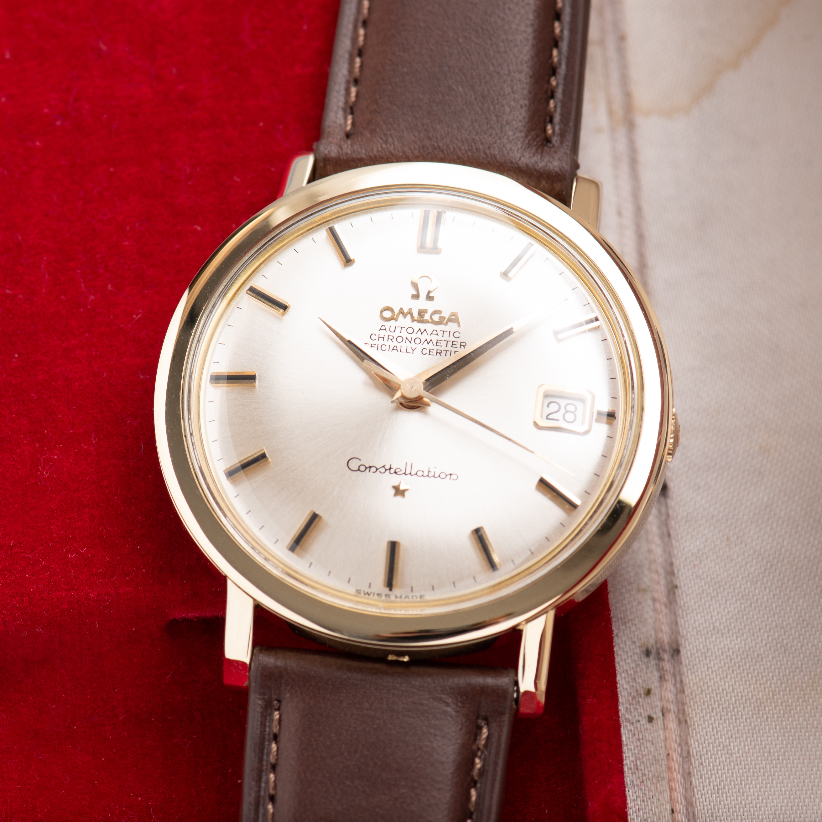 Vue de Omega Constellation Auto Chronometer Gold Capped – Cal 561 – Réf. 168.004 – 1963