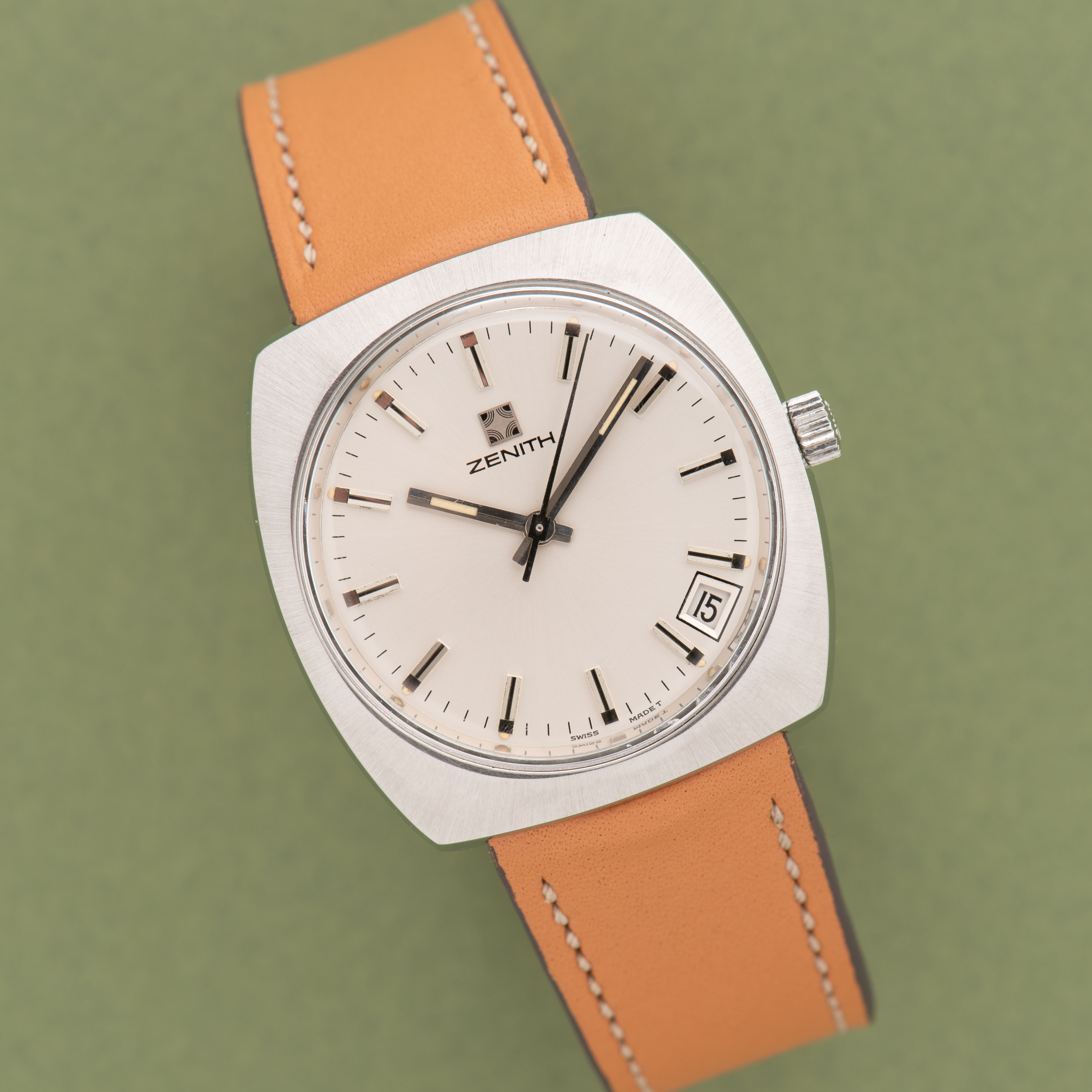 Zicht op Zenith Surf Dress Watch Centre Tweede Ref 01.1300.365