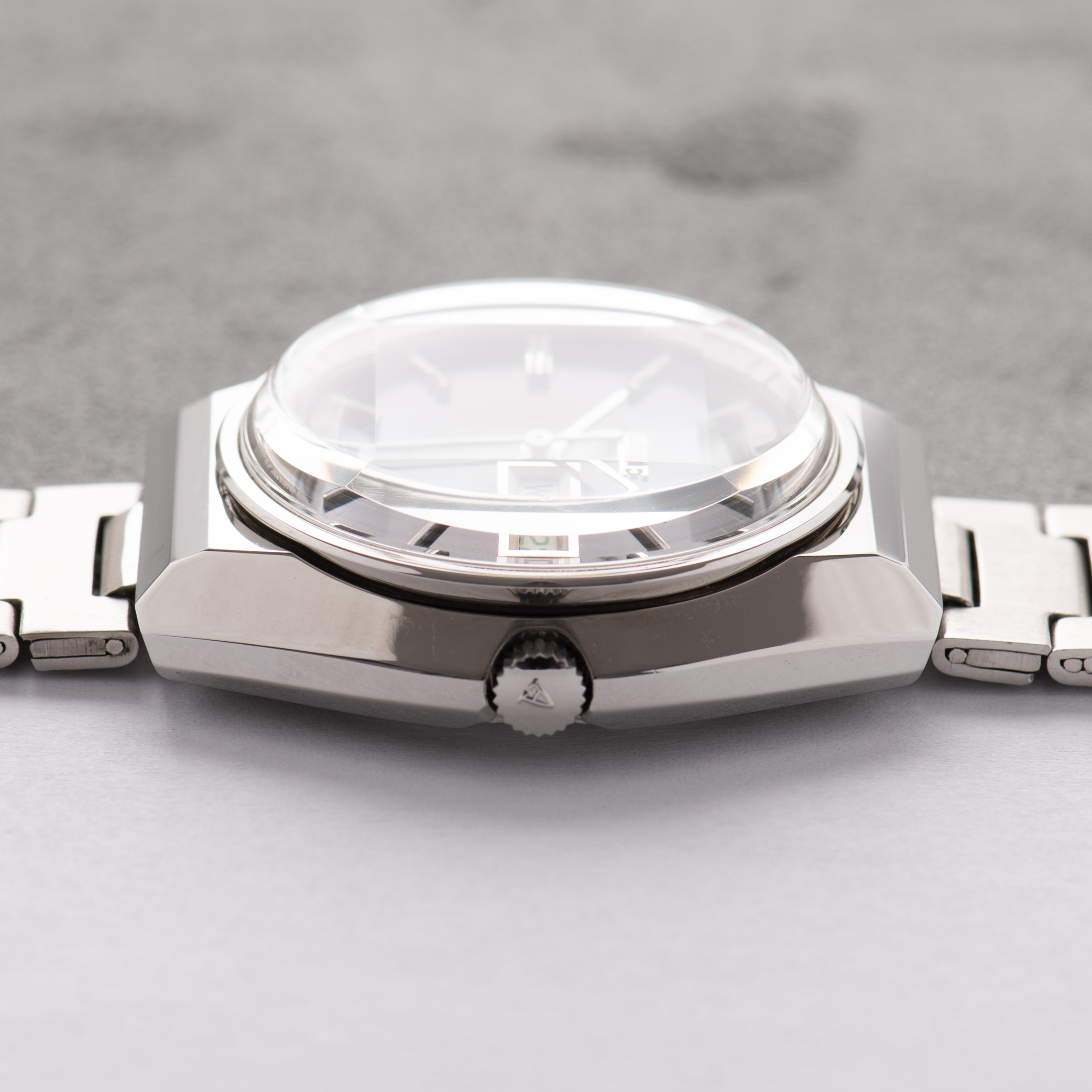 Zicht op Aureole 25Jewels Day-Date AS 2066 NEW OLD STOCK