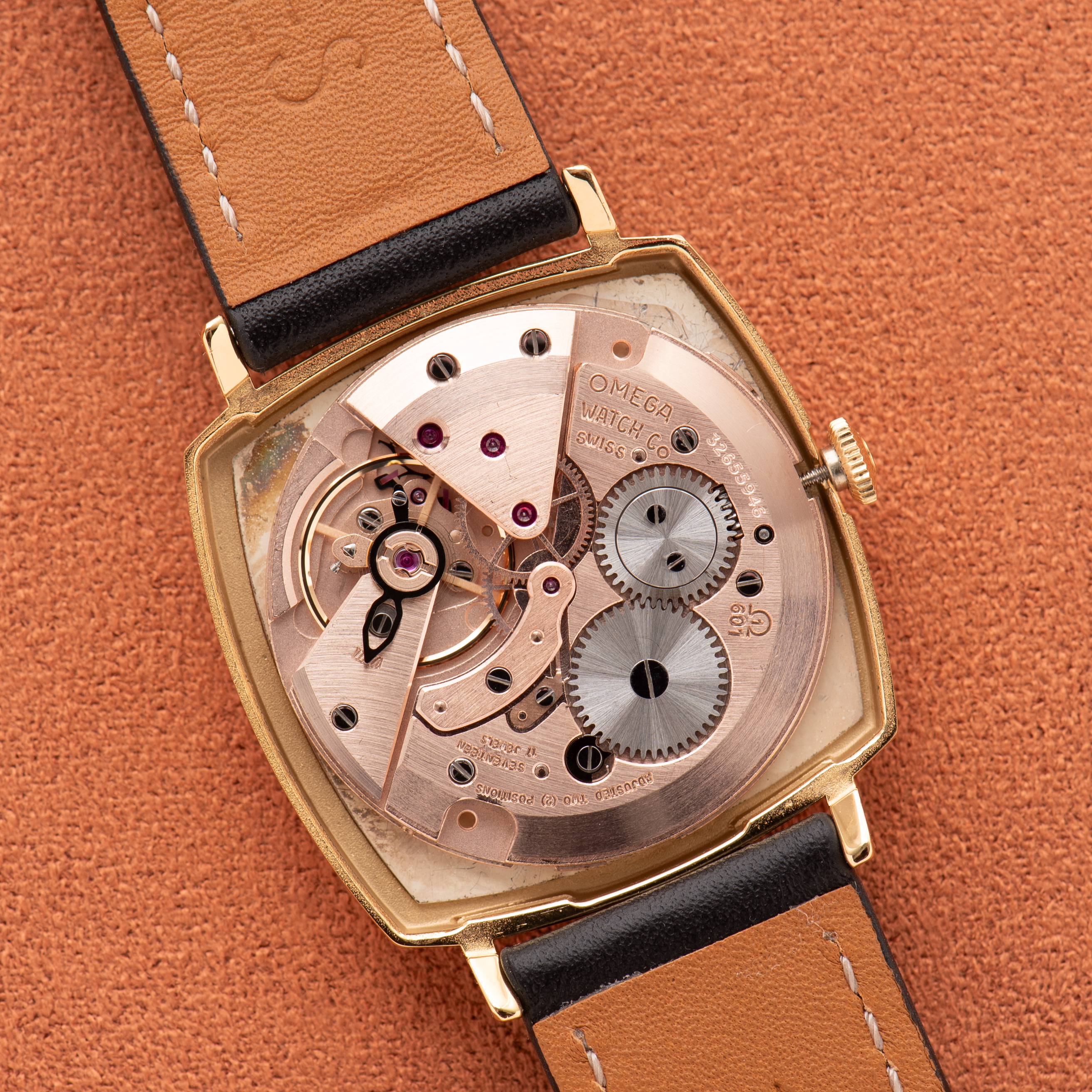 Vue de Omega Genève Classic GoldPlated réf 131.0042 from 1970