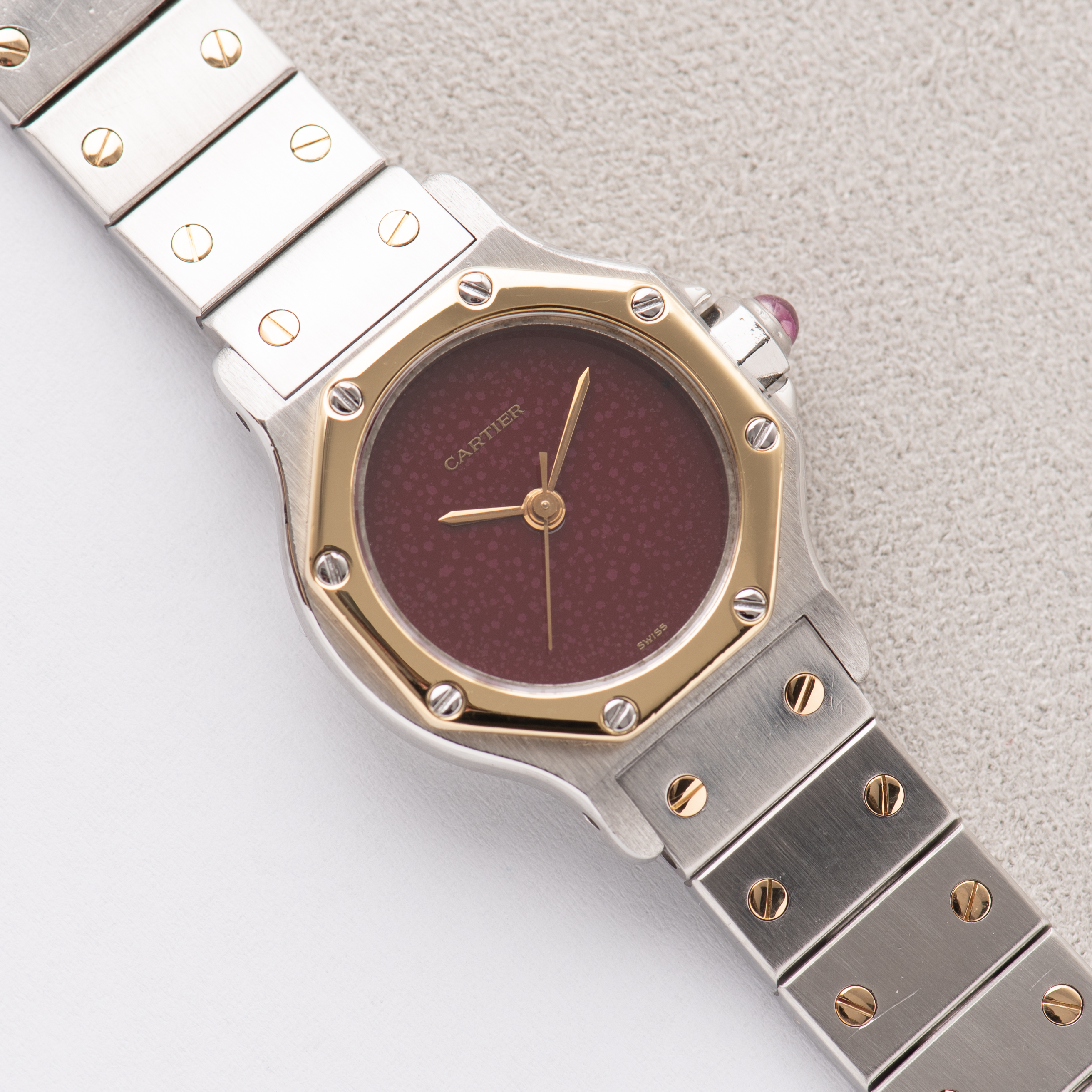 Vue de Cartier Santos Octagon Burgundy Dial réf 0907