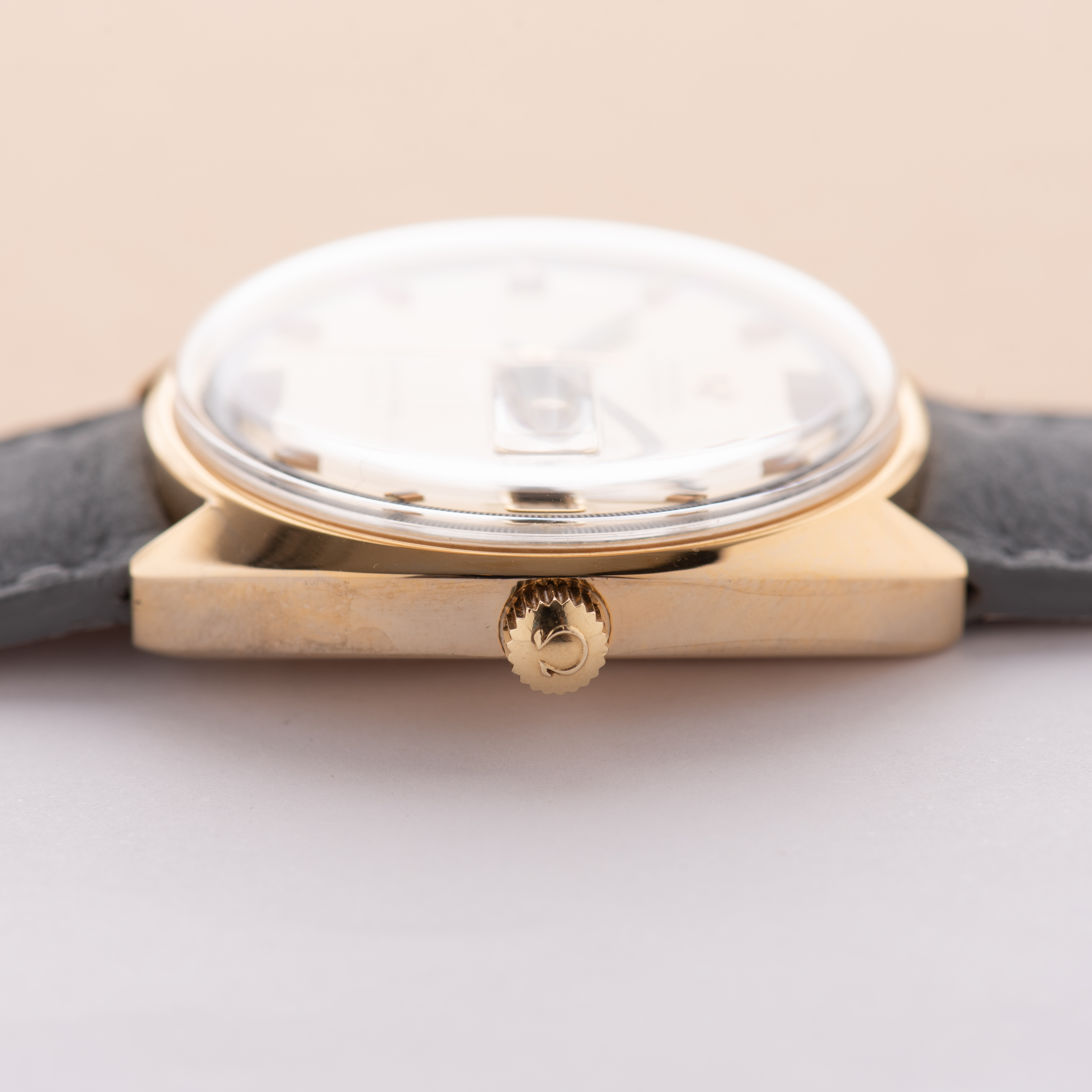 View of Omega Automatic Seamaster Cosmic ref 166.036 cal 752 from 1969