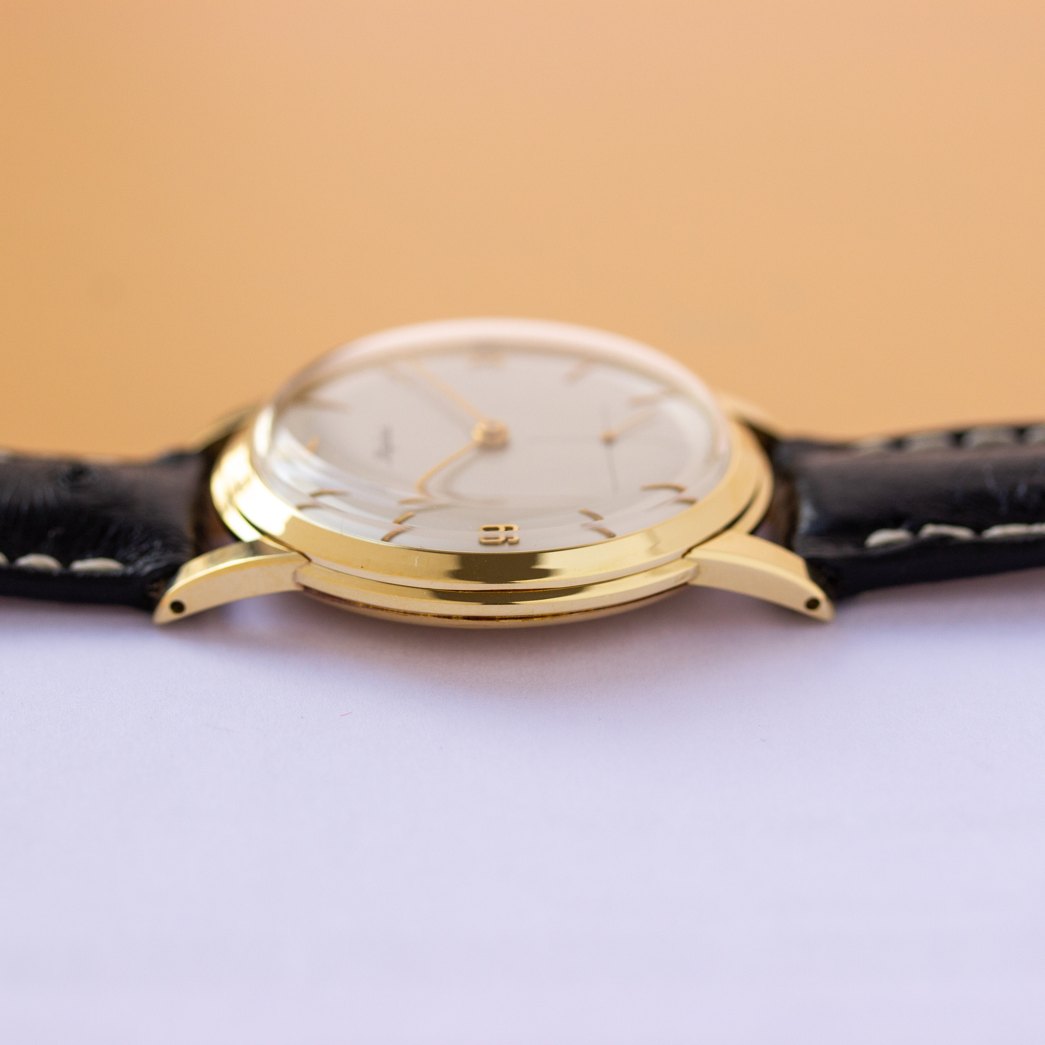 Vue de Alpina mécanique petite seconde 18K réf 178131 cal 592