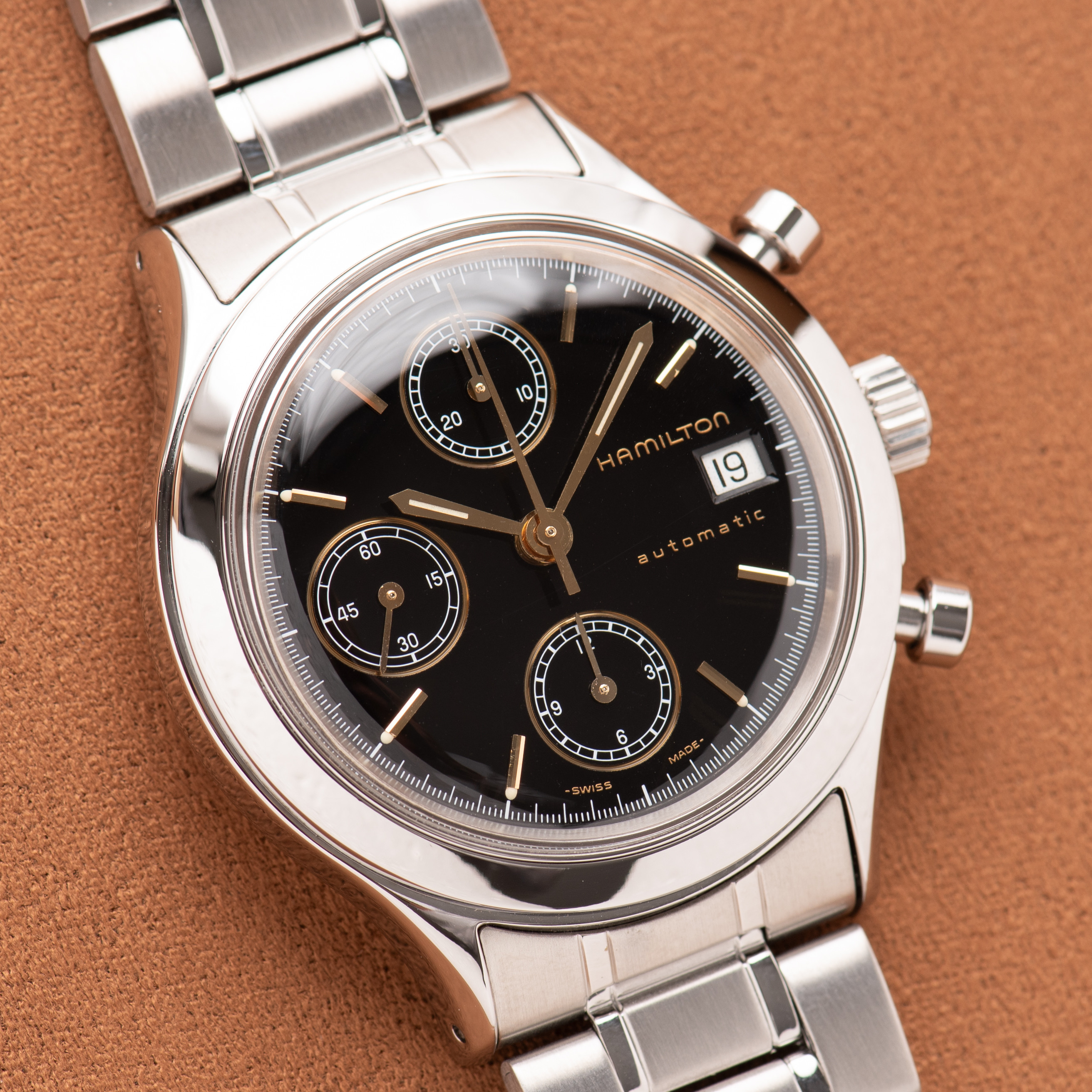 View of Hamilton Automatic Chronograph Black Gilt Dial — Ref. 9941A — Years 90-2000