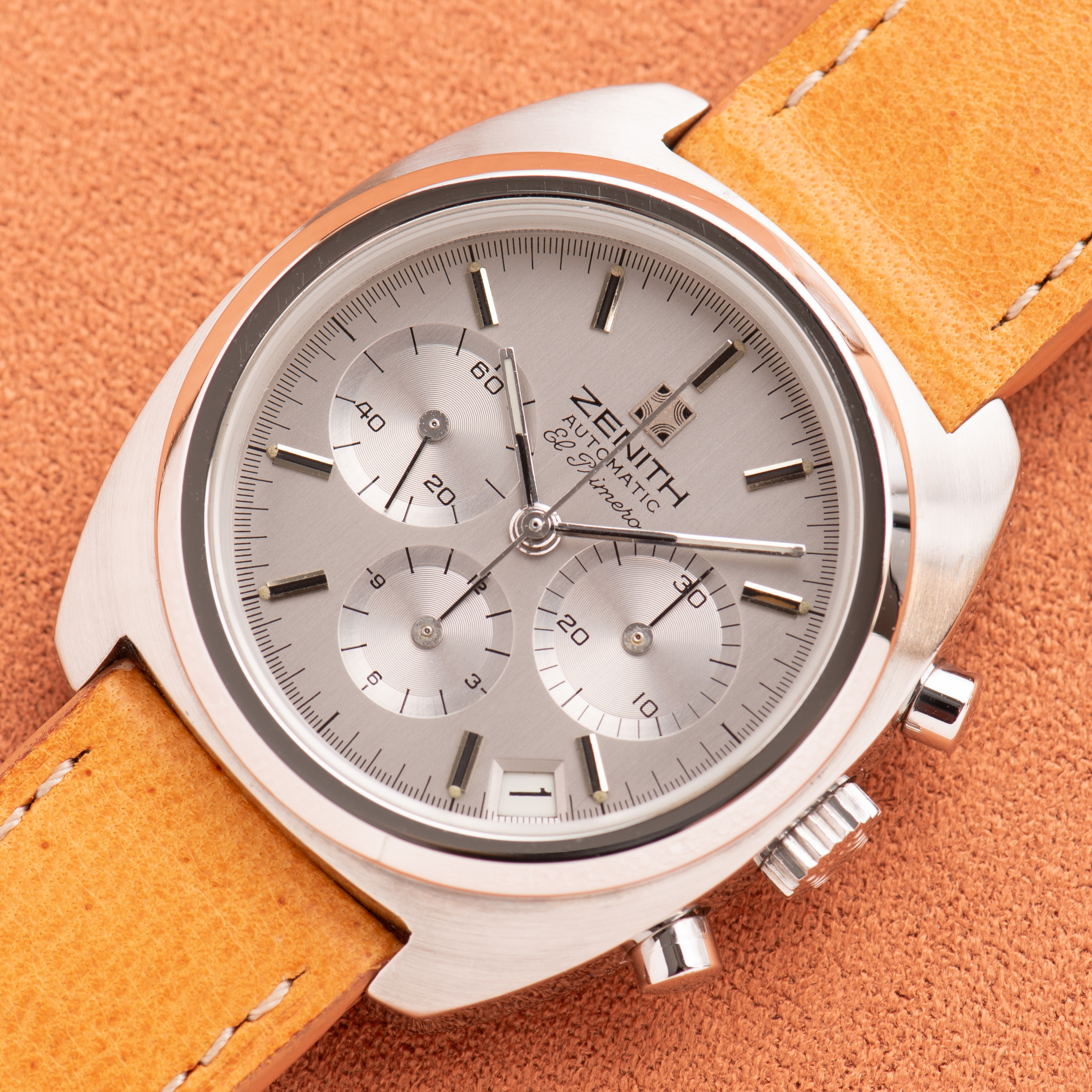 View of Zenith El Primero Chronograph Cal 3019 Réf 01.0210.415 from 1970