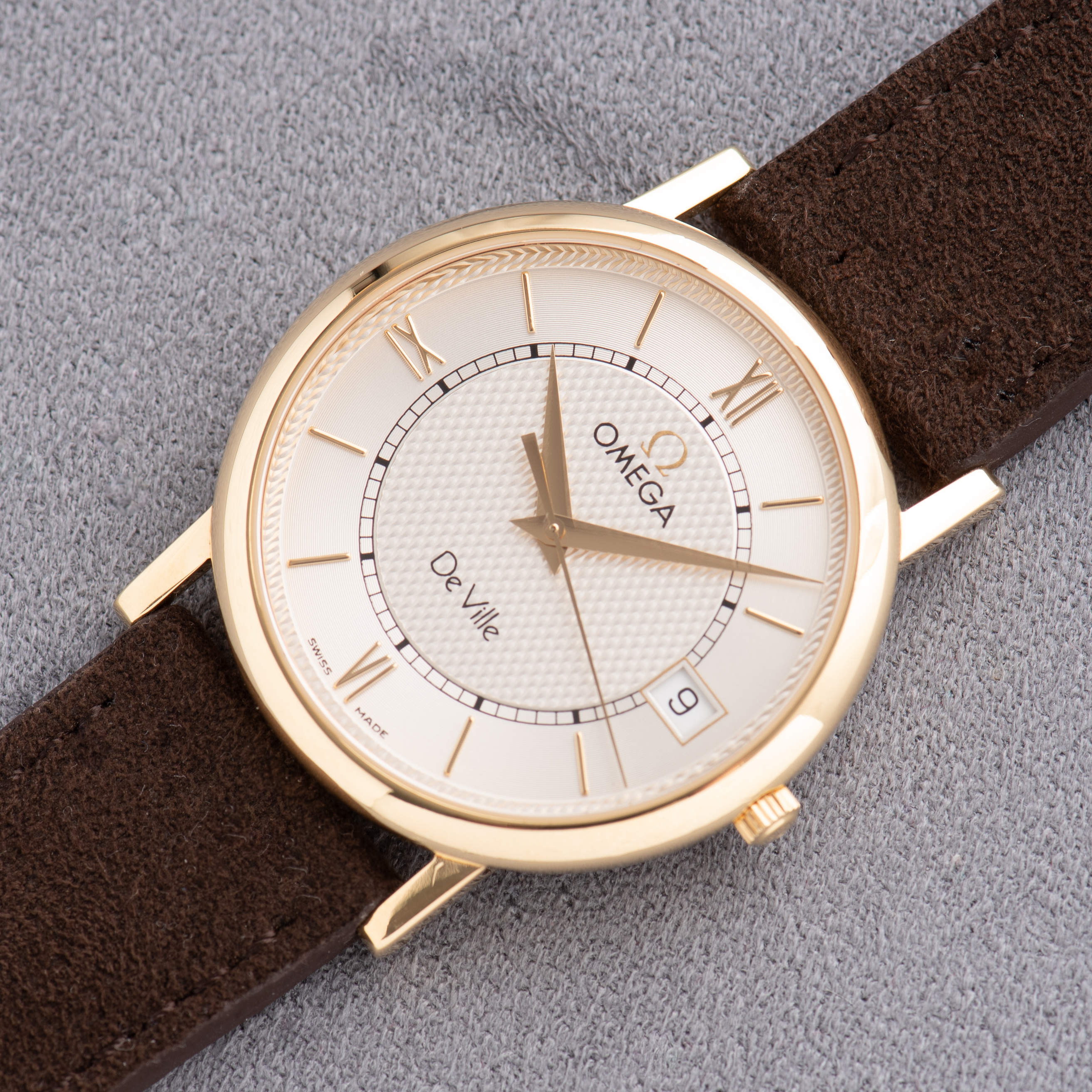 Vue de Omega De Ville Prestige Quartz Gold 18k Réf 196.2432 from 1998