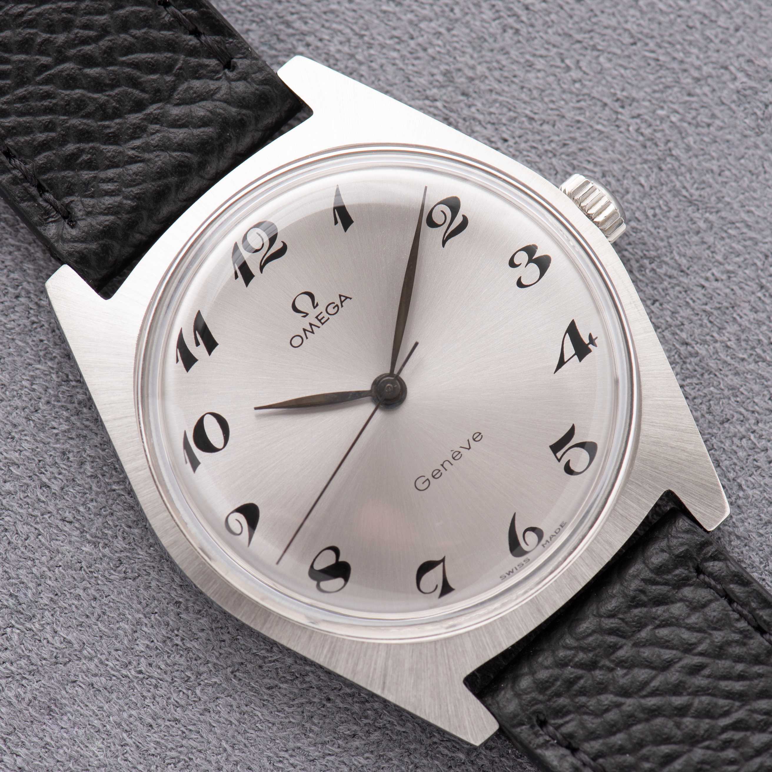 Zicht op Omega Geneva "Breguet Dial" Zilver ref 135.041 uit 1969