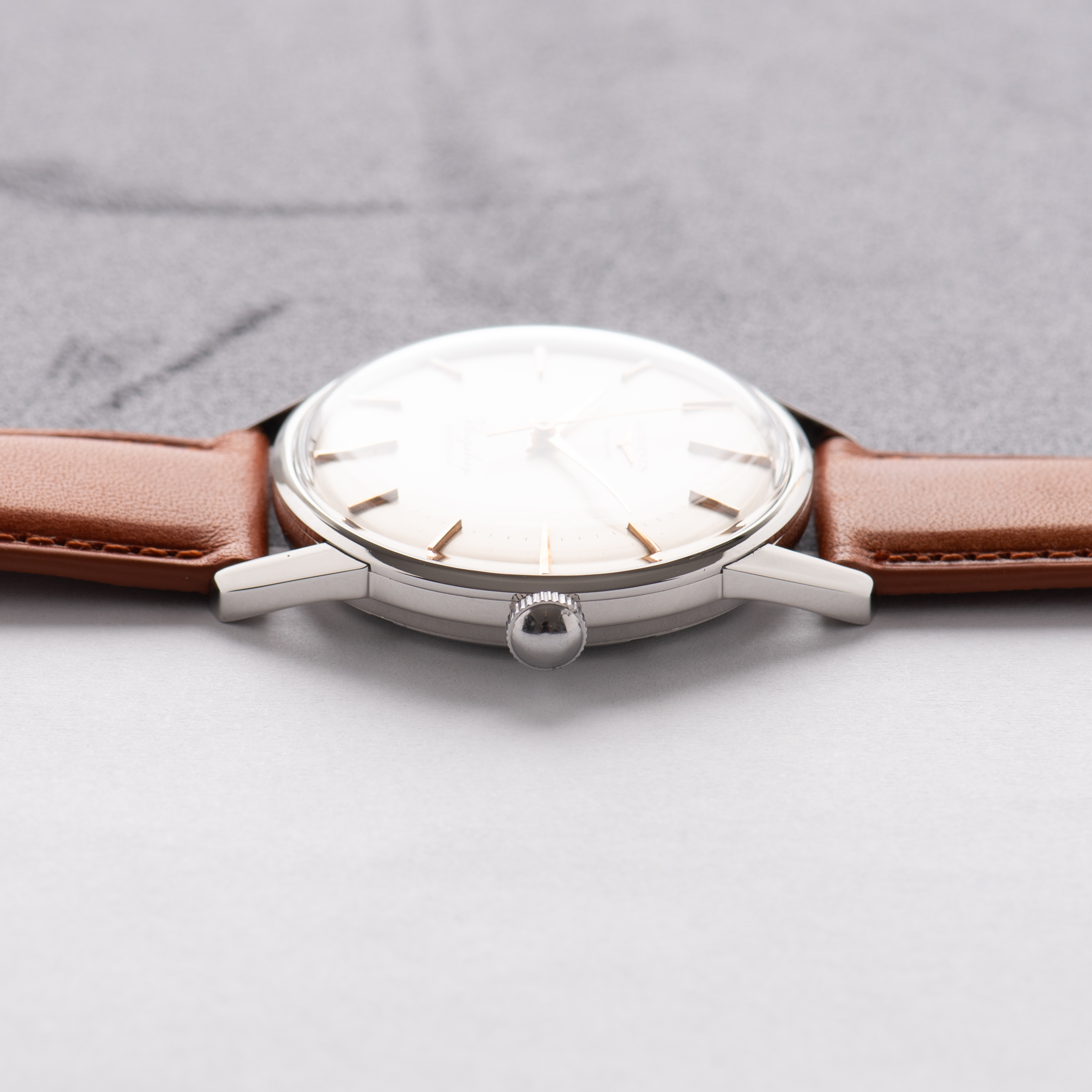 Zicht op Longines Flagship Automatic Steel – Caliber 380 – Ref. 1104 – Circa 1970-1980