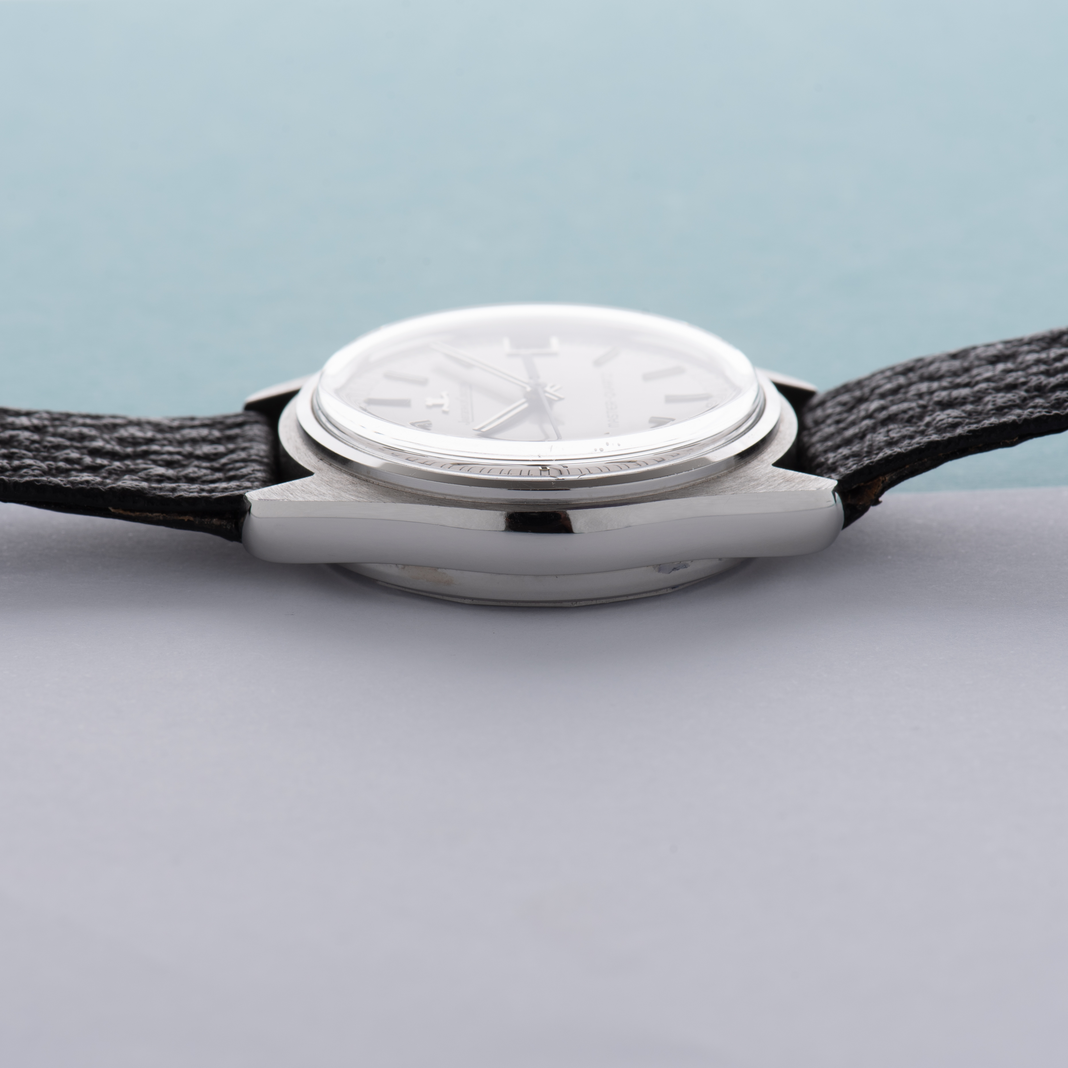 Vue de Jaeger LeCoultre Master-Quartz réf 23303-42
