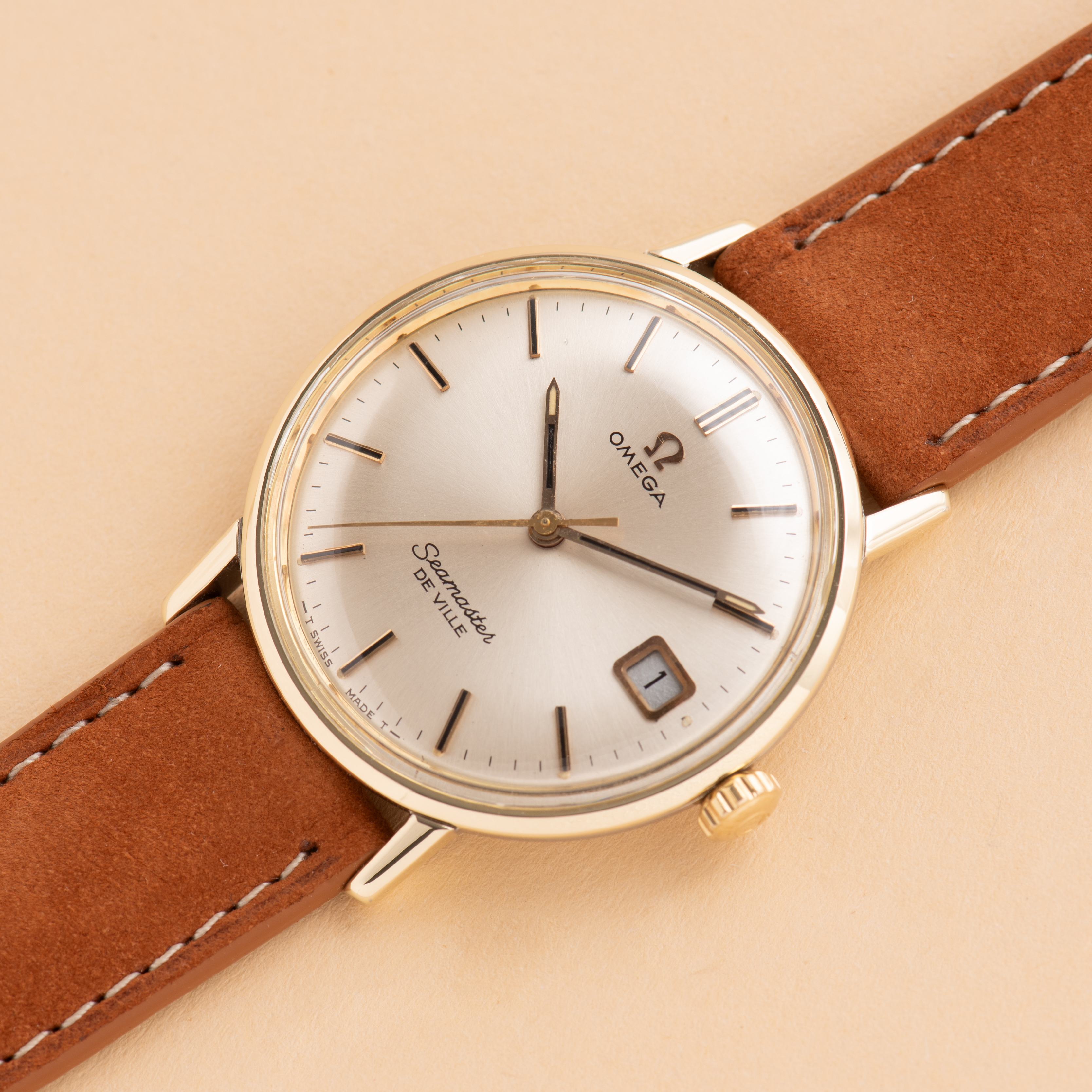 Zicht op Omega Seamaster De Ville Date Gold/Steel Réf 136.020 from 1968
