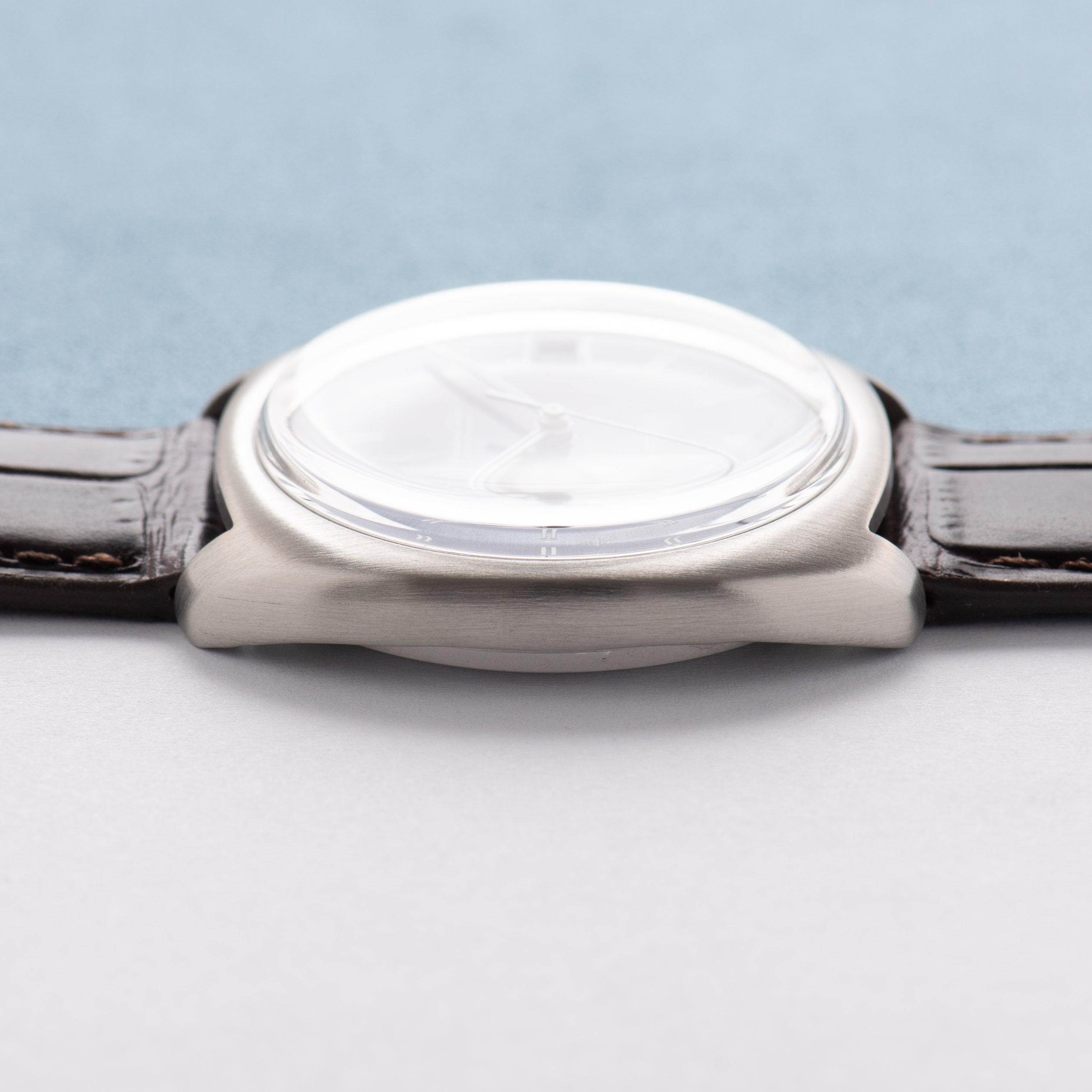 Vue de IWC International Watch Co SchaffHaussen Blue Dial Electronic réf 2030787