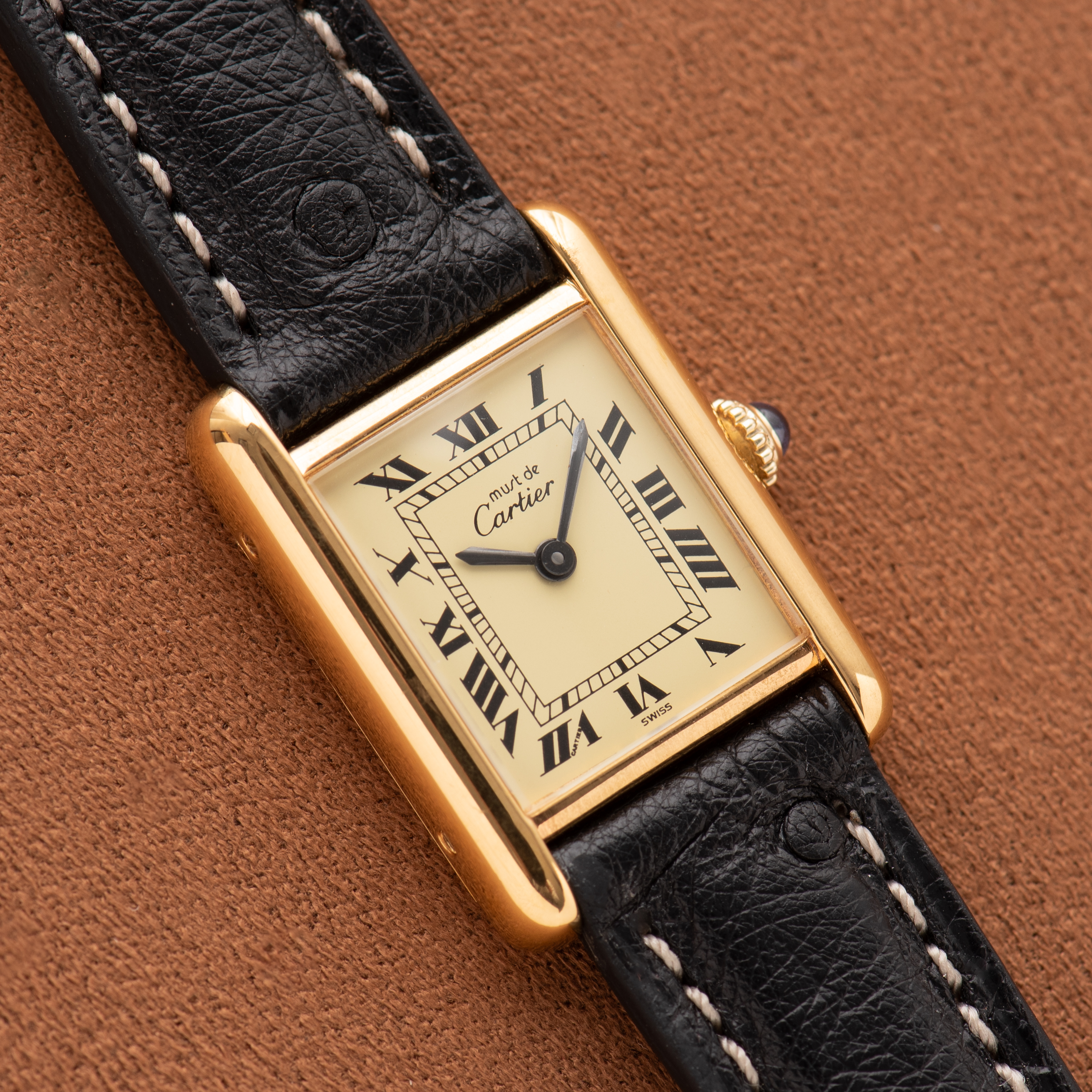 Zicht op Cartier Must by Tank Vermeil Roman Lemon Dial PM FULL SET van 1978