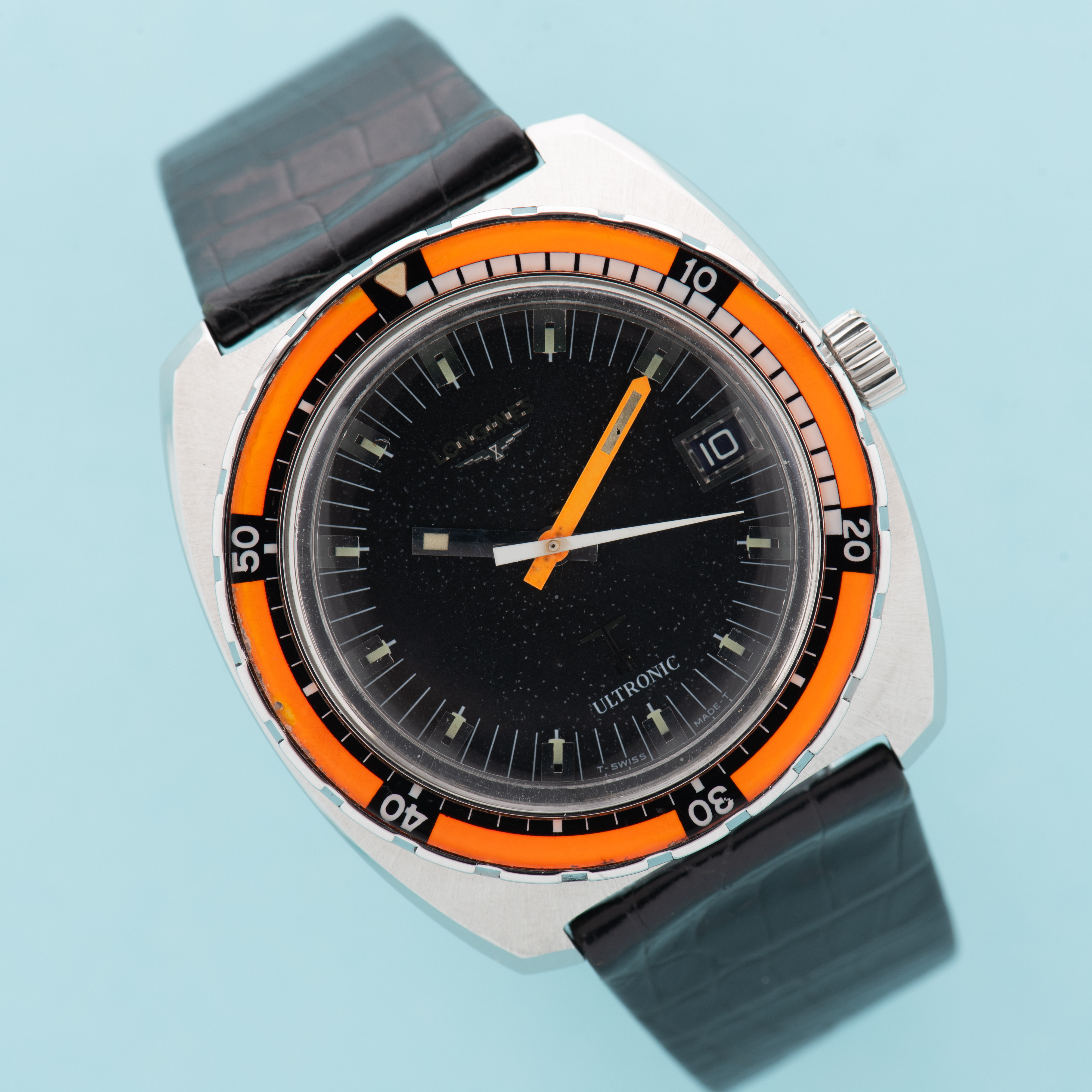 Zicht op Longines Ultronic réf 8484-1 cal 6312