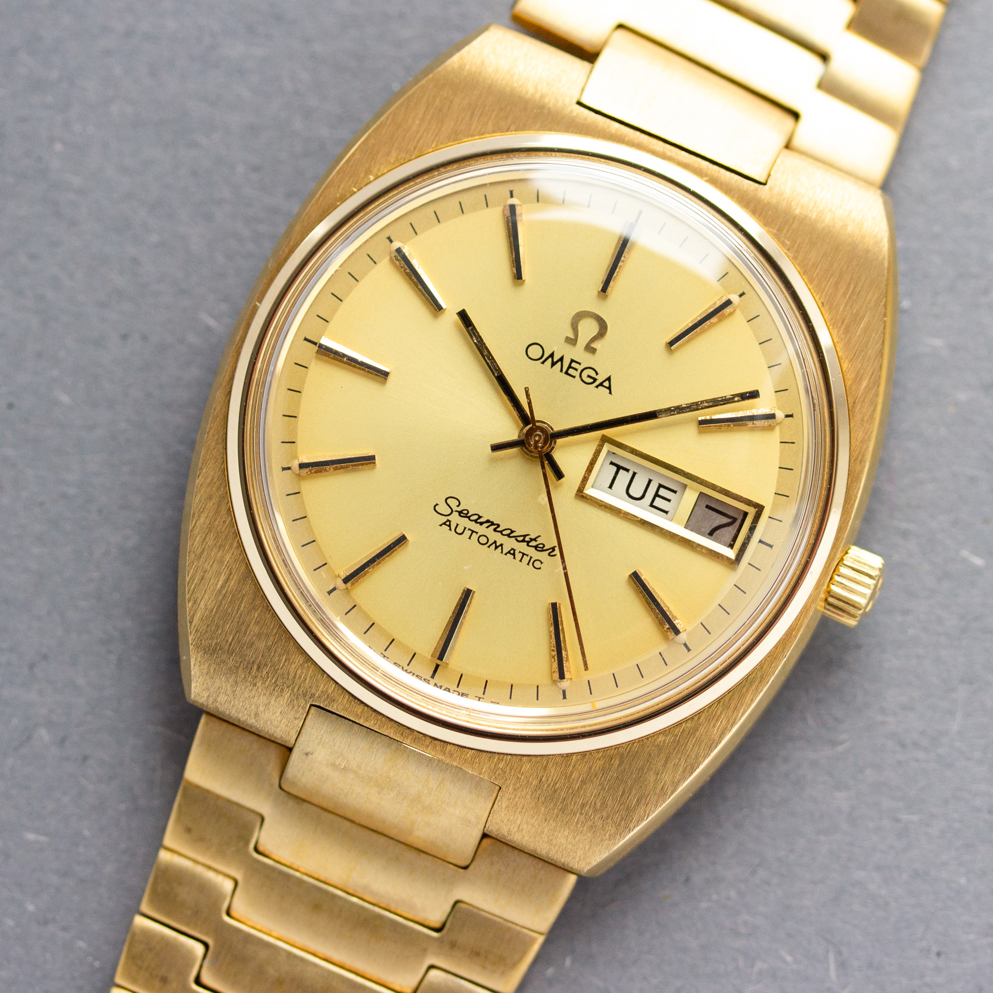 View of Omega Seamaster Automatic cal 1020 ref 166.0216