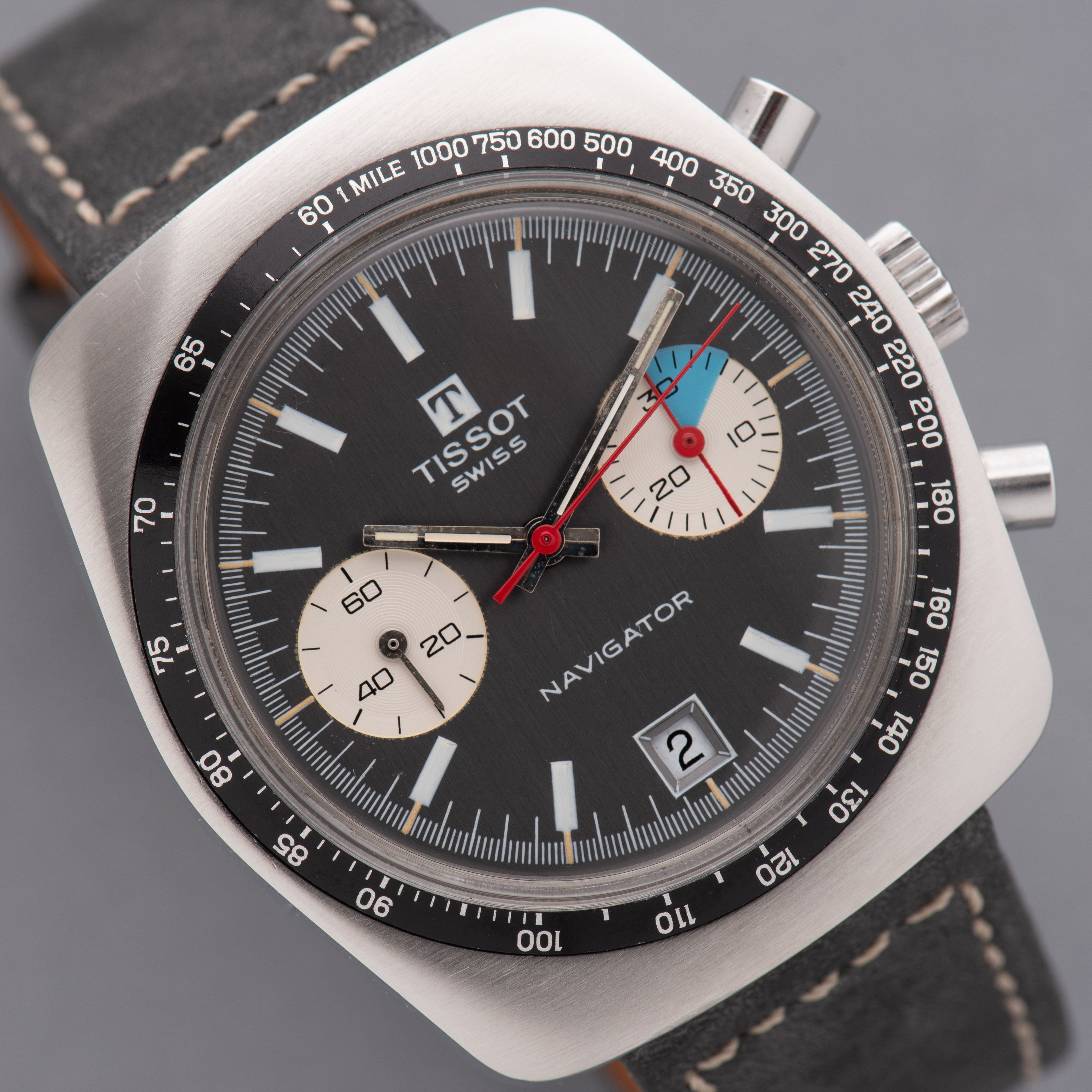 View of Tissot Swiss Navigator ref 40582 Valjoux 7734