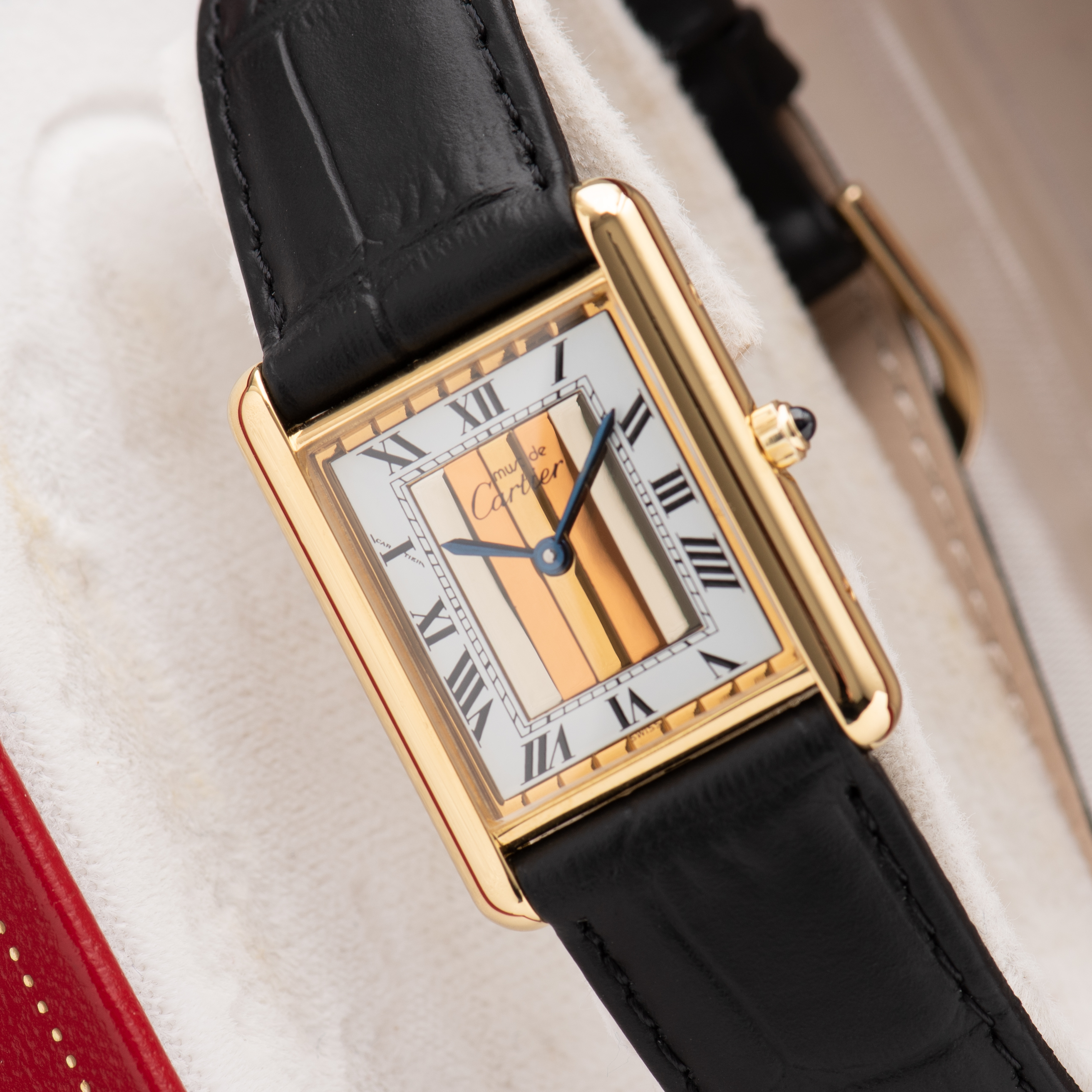 Vue de Cartier Tank De Must Vermeil GM Trinity dial from 1980-90