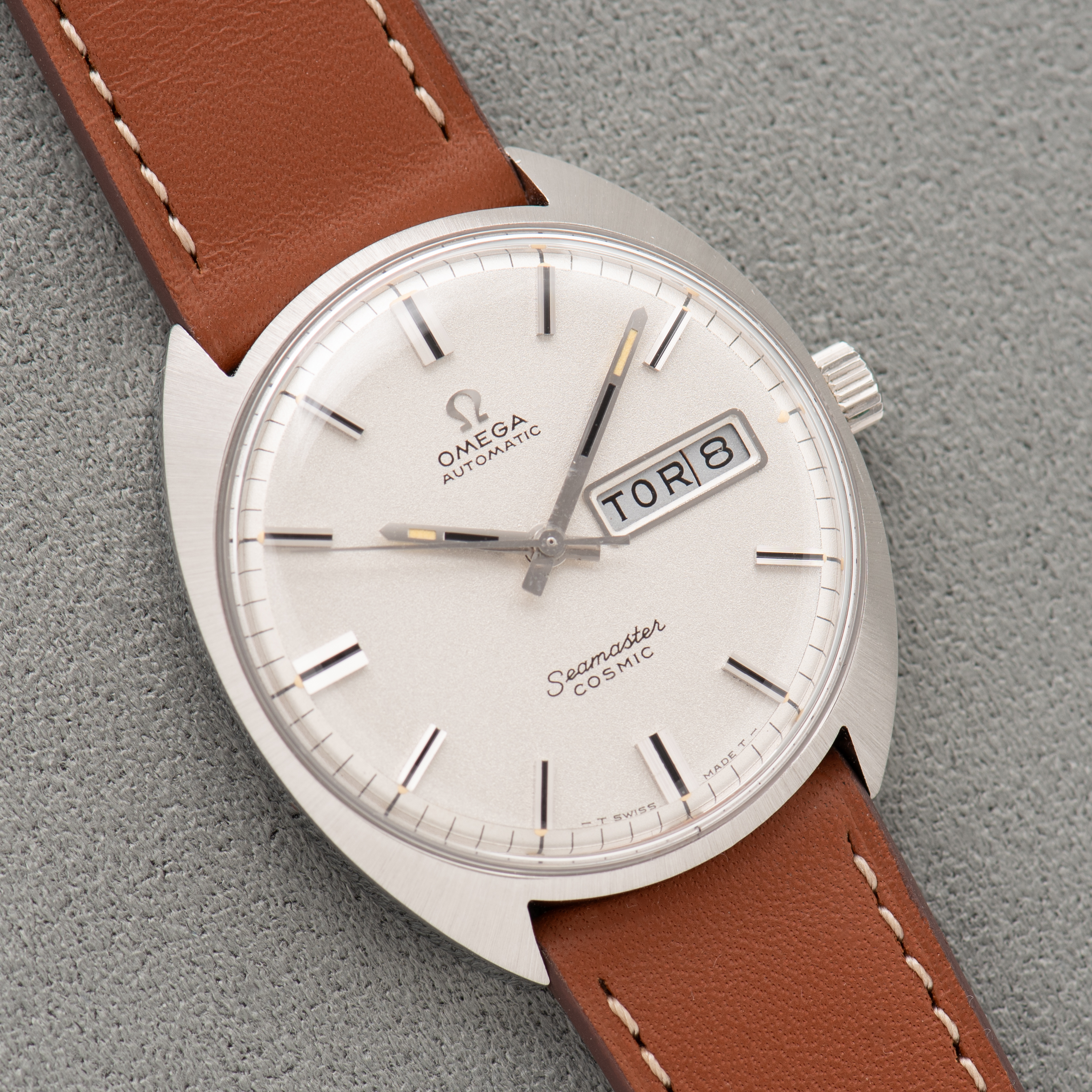 View of Omega Automatic Seamaster Cosmic Day Date Automatic cal 752 Réf 166.036
