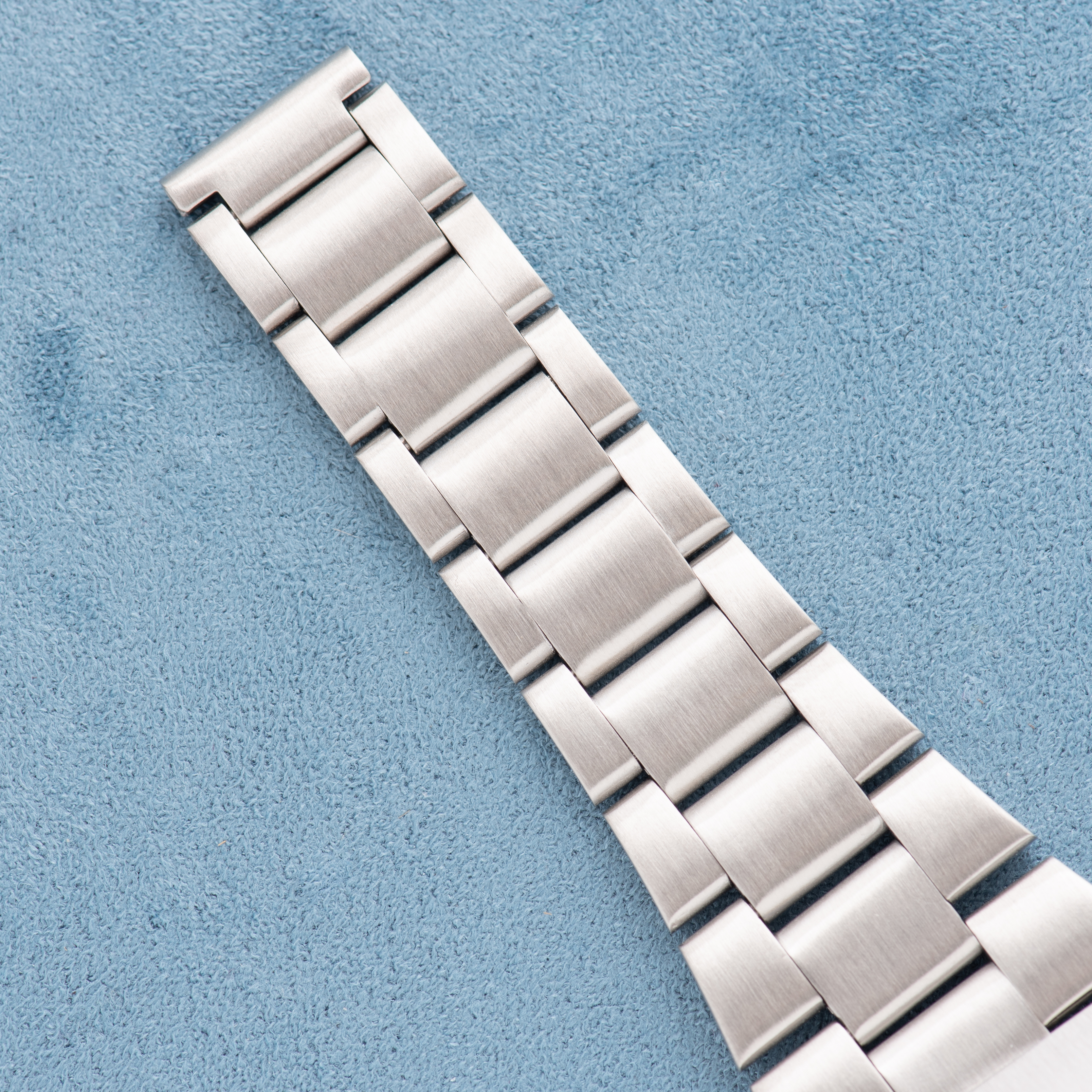 Vue de Omega Seamaster "Big Square" Blue Dial Réf 166.171 from 1973