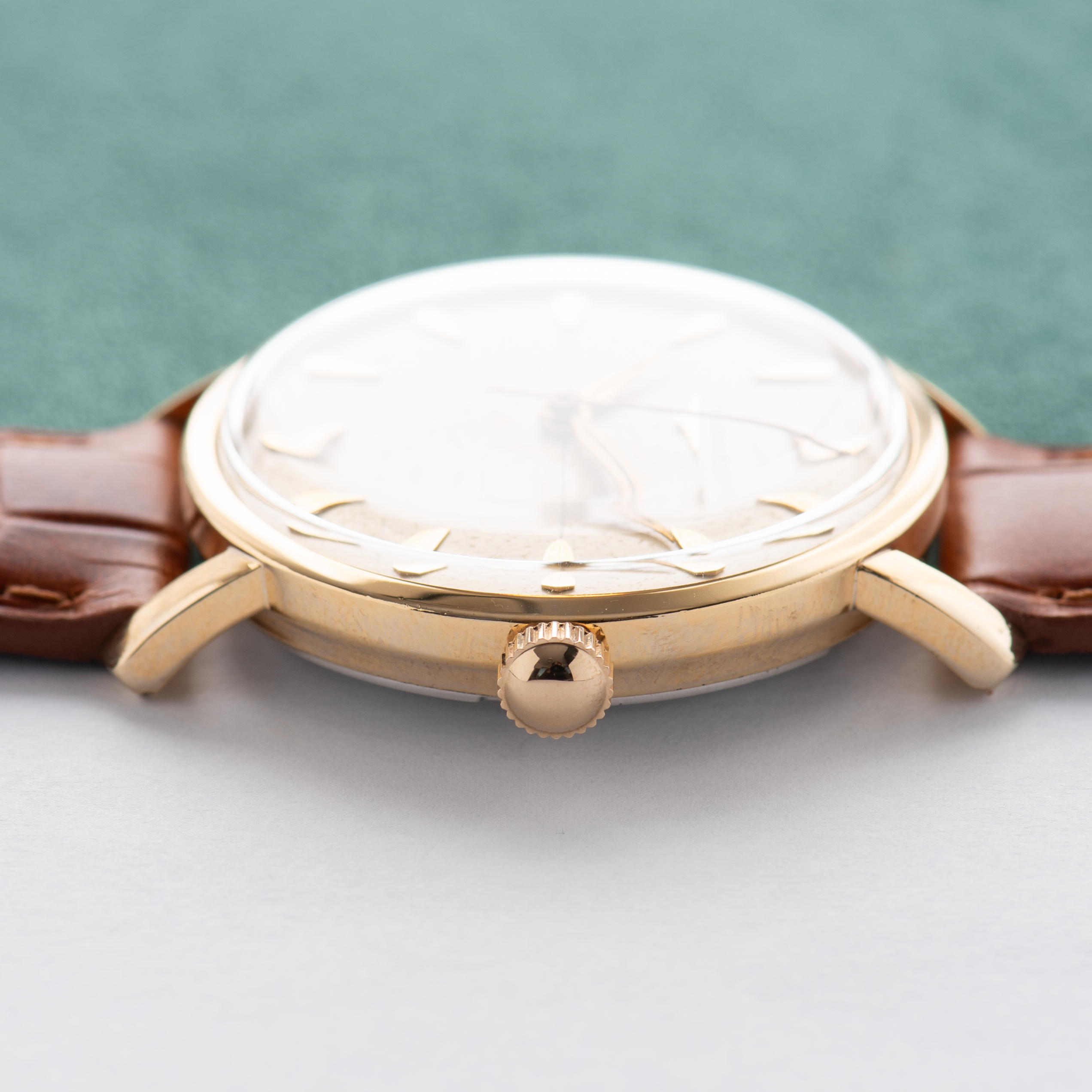 Vue de Longines mécanique Crosshair dial réf 6852-2 162 from 60'