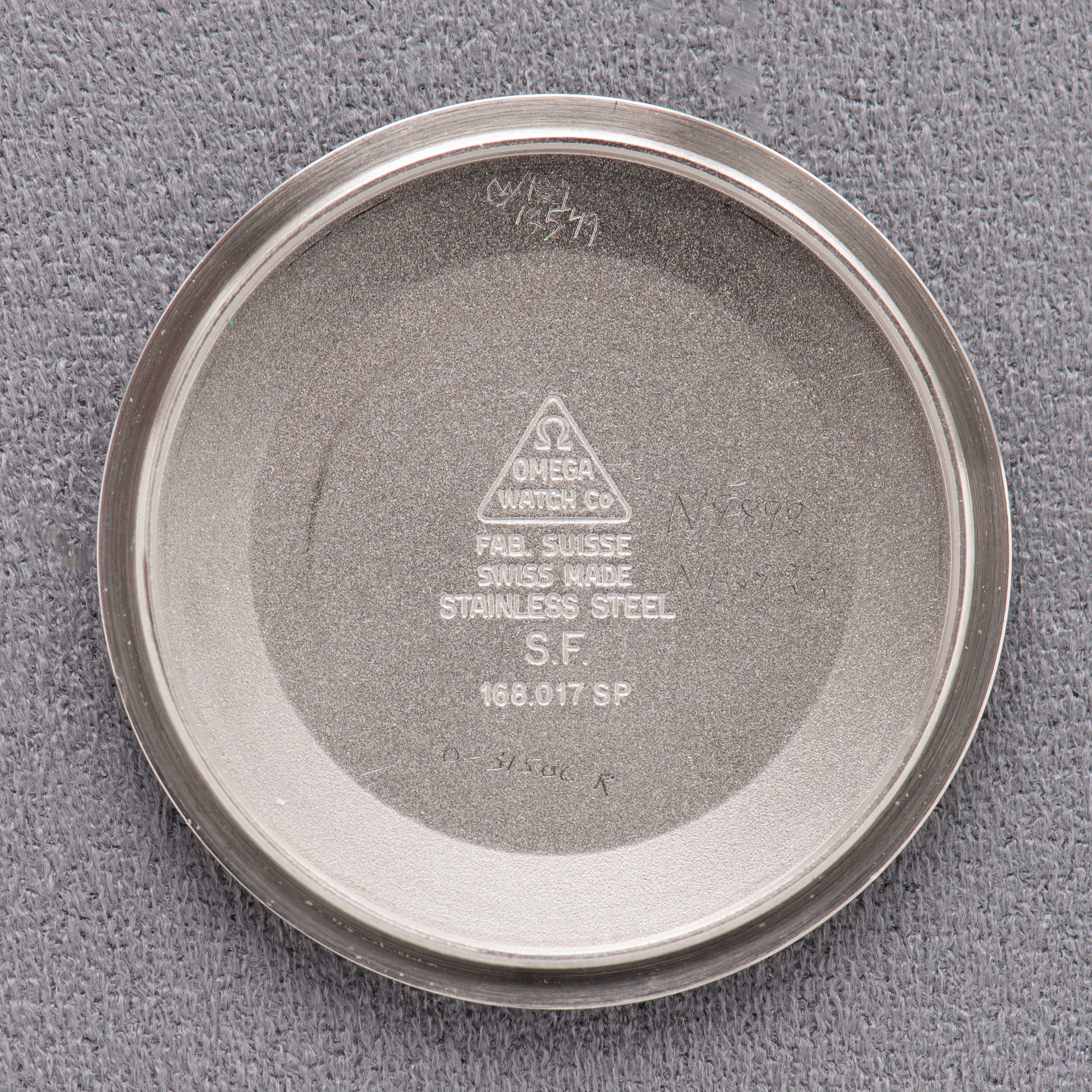 Zicht op Omega Automatische Chronometer Constellatie "Linnen wijzerplaat" Ref 168.017 Cal 564
