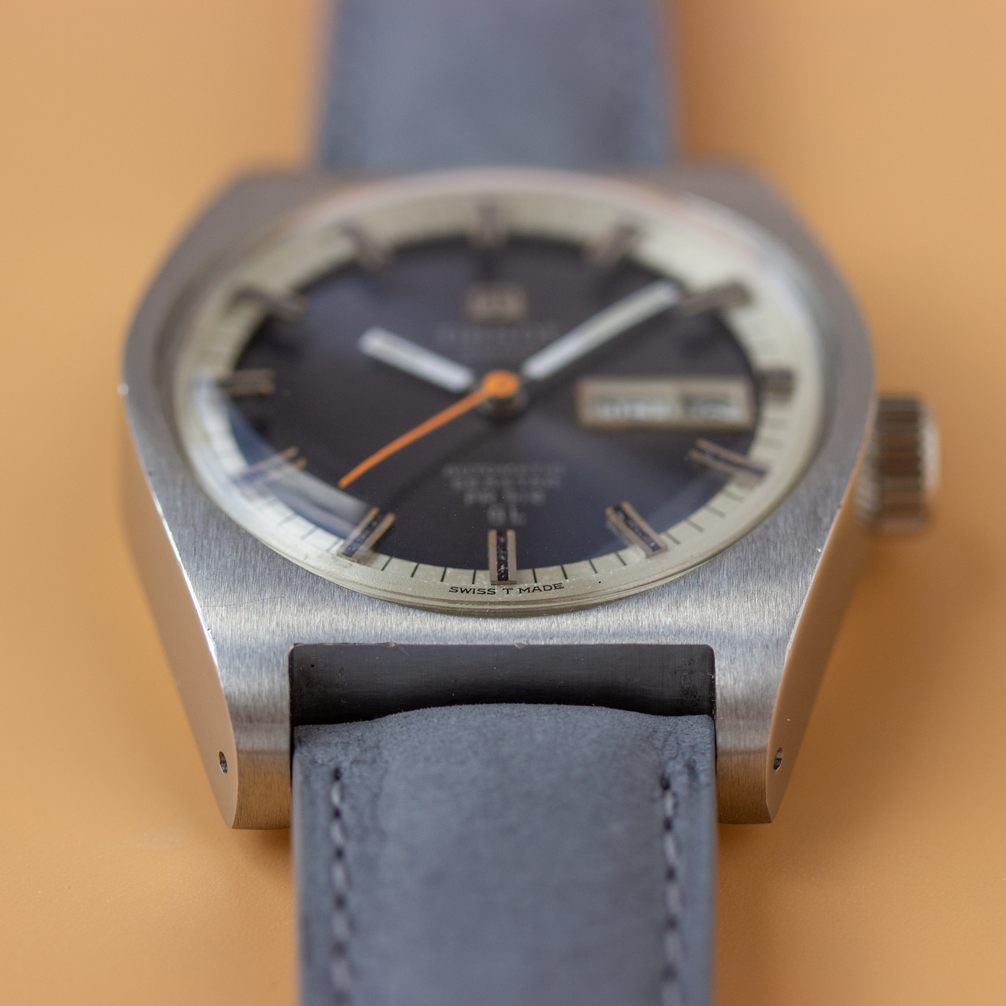 Zicht op Tissot Automatic Seastar PR516 GL cal 794