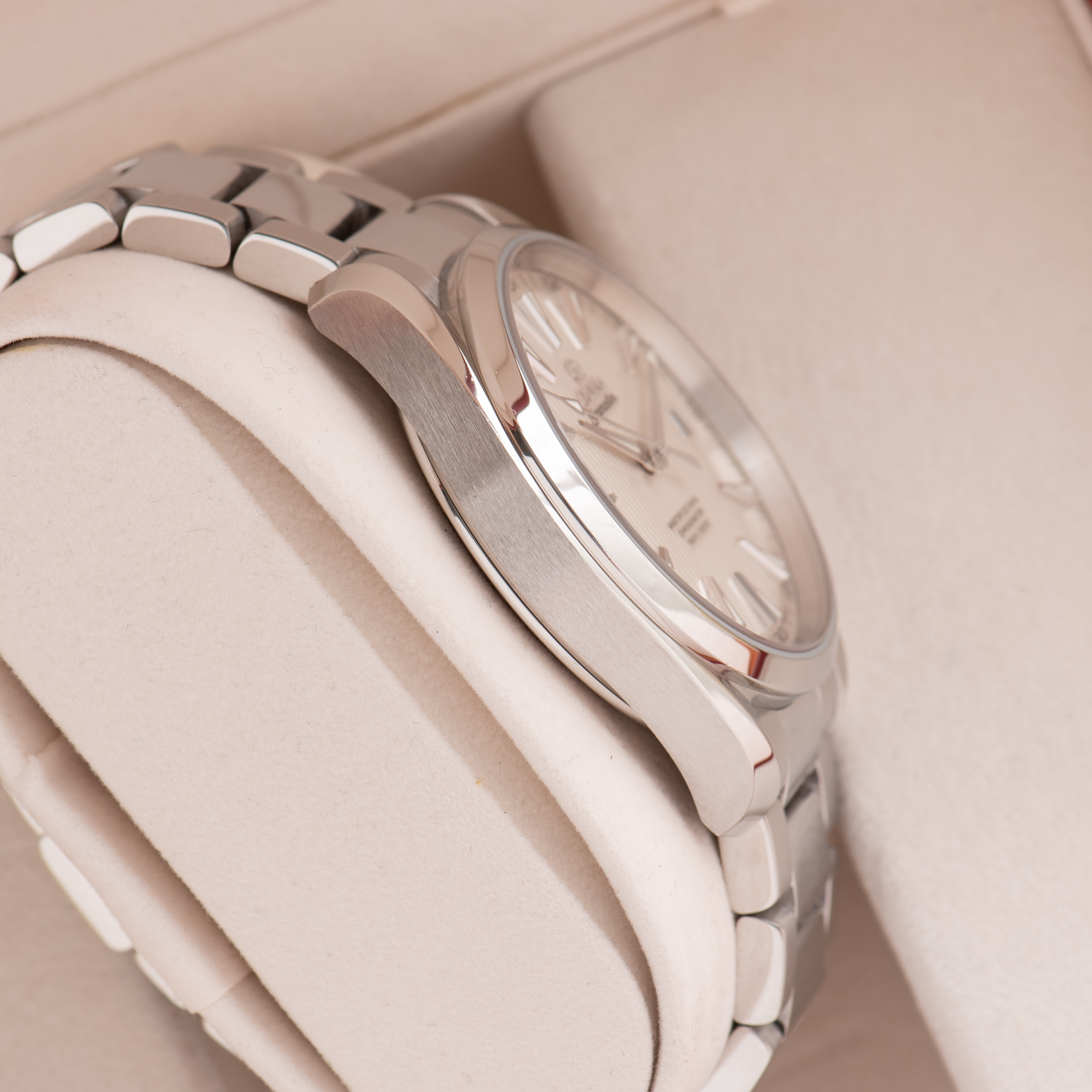 Zicht op Omega Seamaster Aqua Terra Co-Axial Automatic Ref 231.10.42.21.02.003 Volledige set