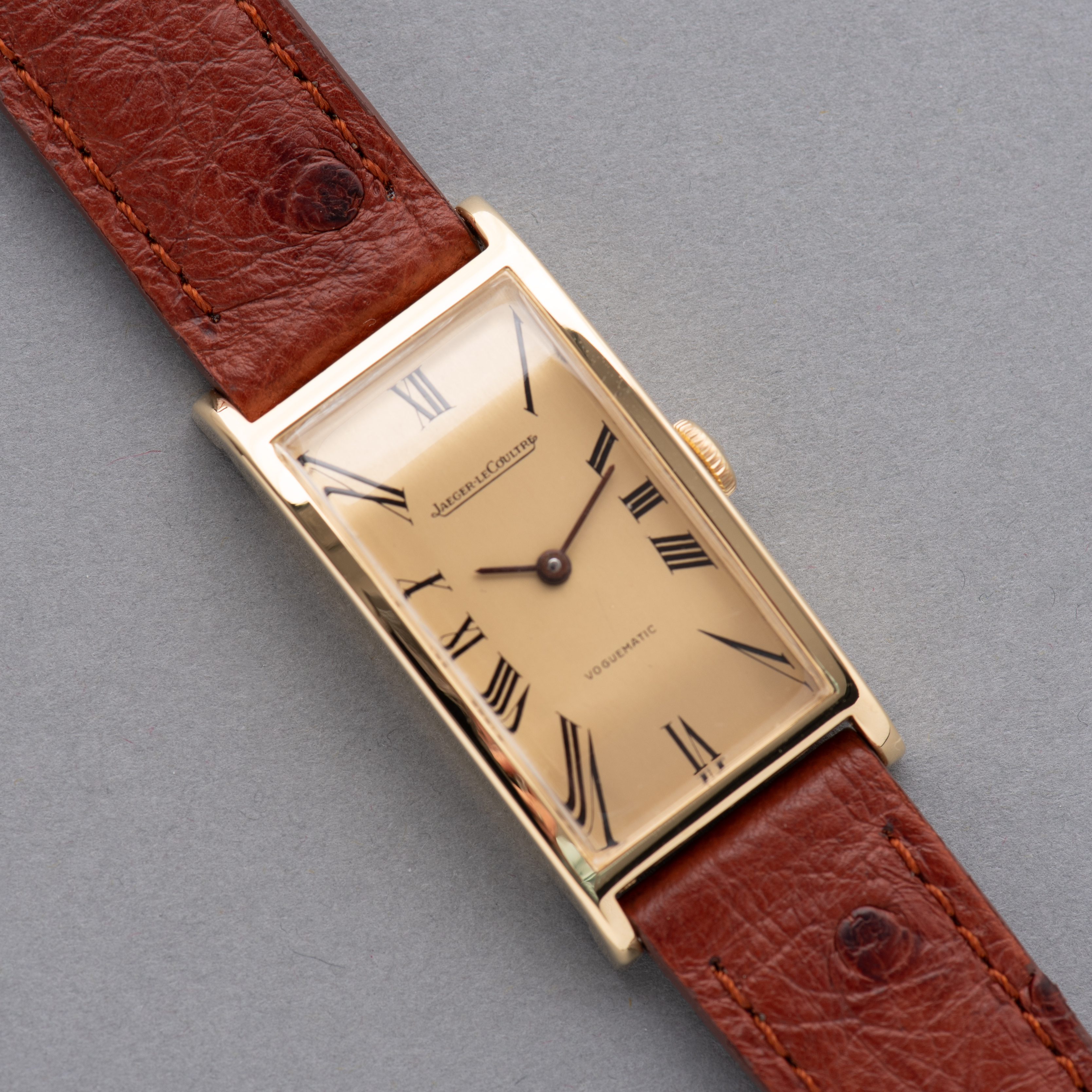 Zicht op Jaeger-LeCoultre Voguematic goud 18k 0,750 ref 22004