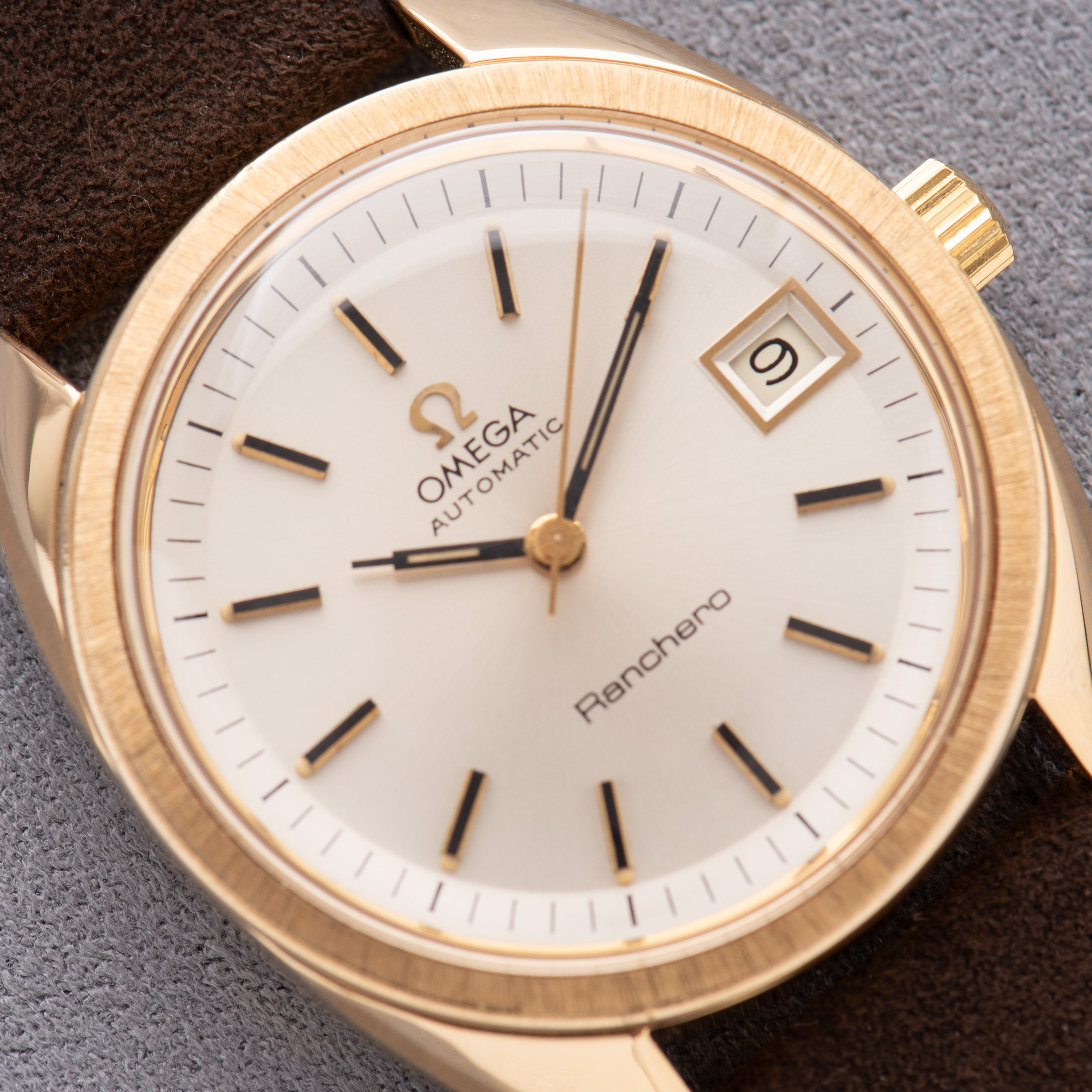 Vue de Omega Ranchero Automatique Date Réf 166.0218 from 1975