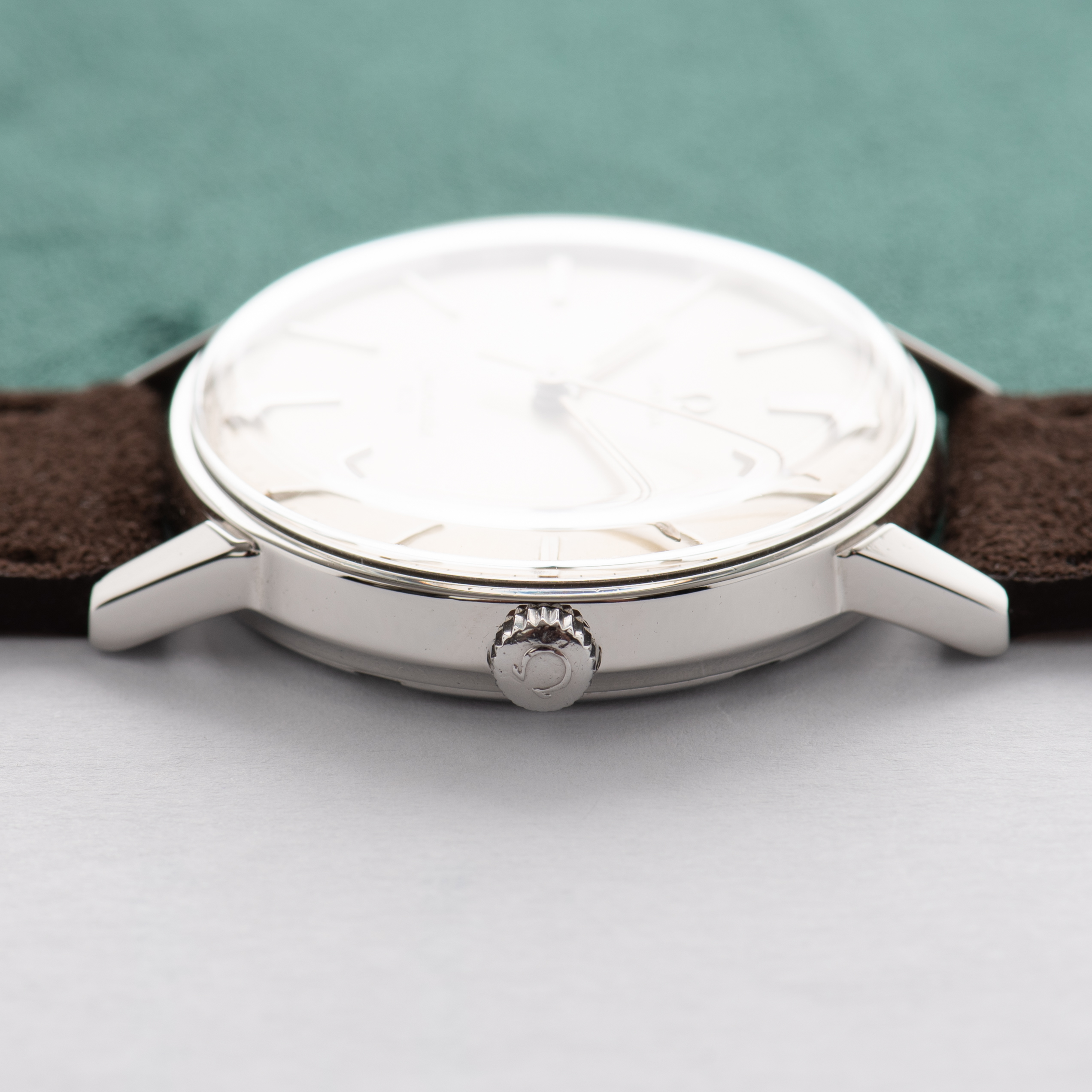 Vue de Omega Seamaster 600 réf 135.011 from 1964