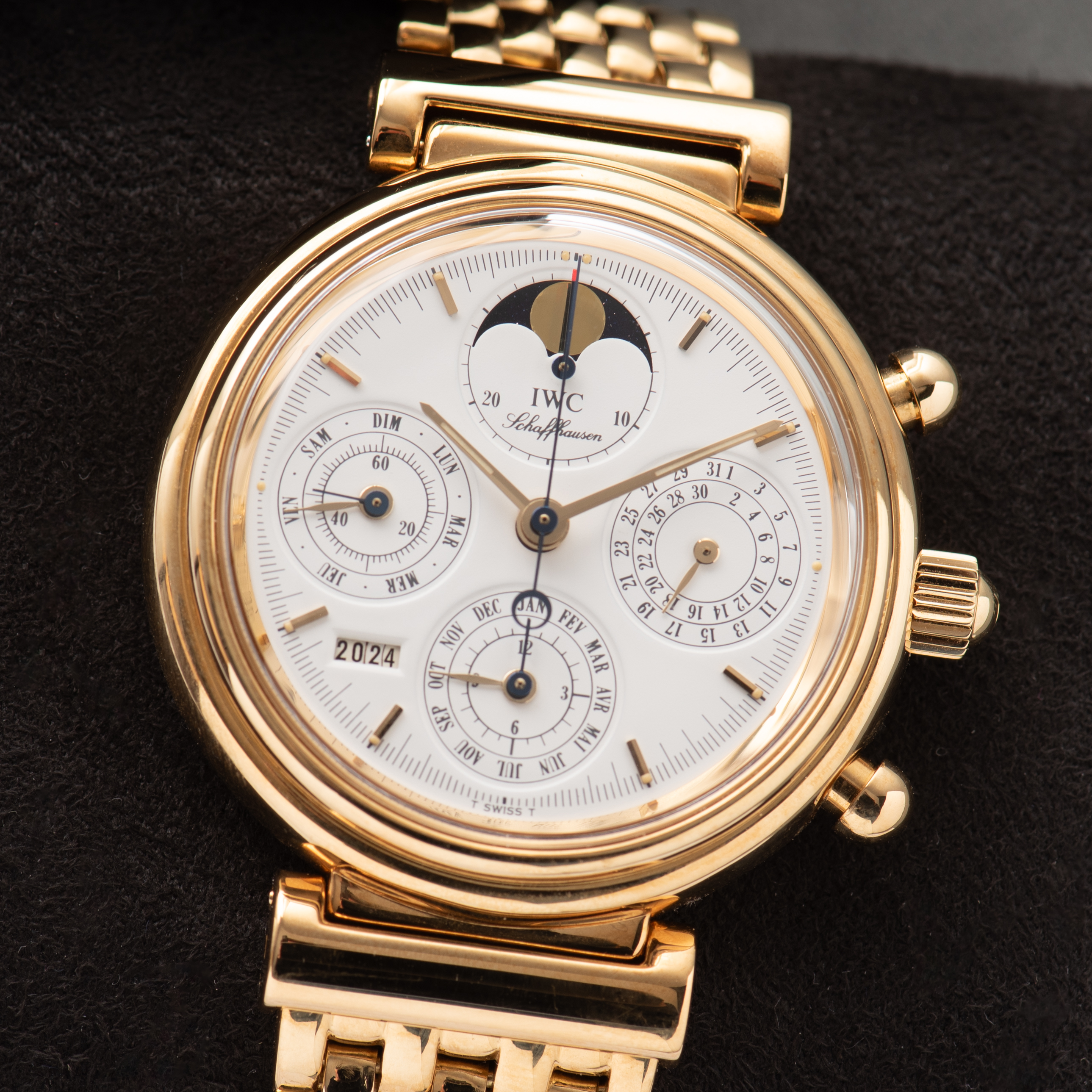 Zicht op IWC Da Vinci Perpetual Calendar Edition Speciale Ref IW3750 Goud 18k
