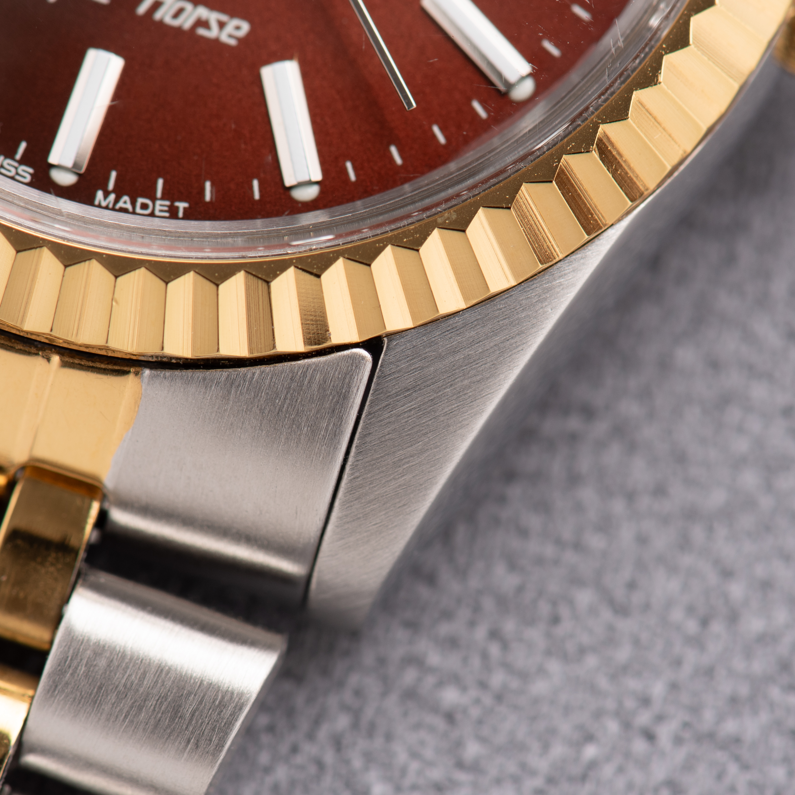 Zicht op Rado Purple Horse Day-date Datejust Gold Plated/Staal Ref 636.3476.4 Nieuw