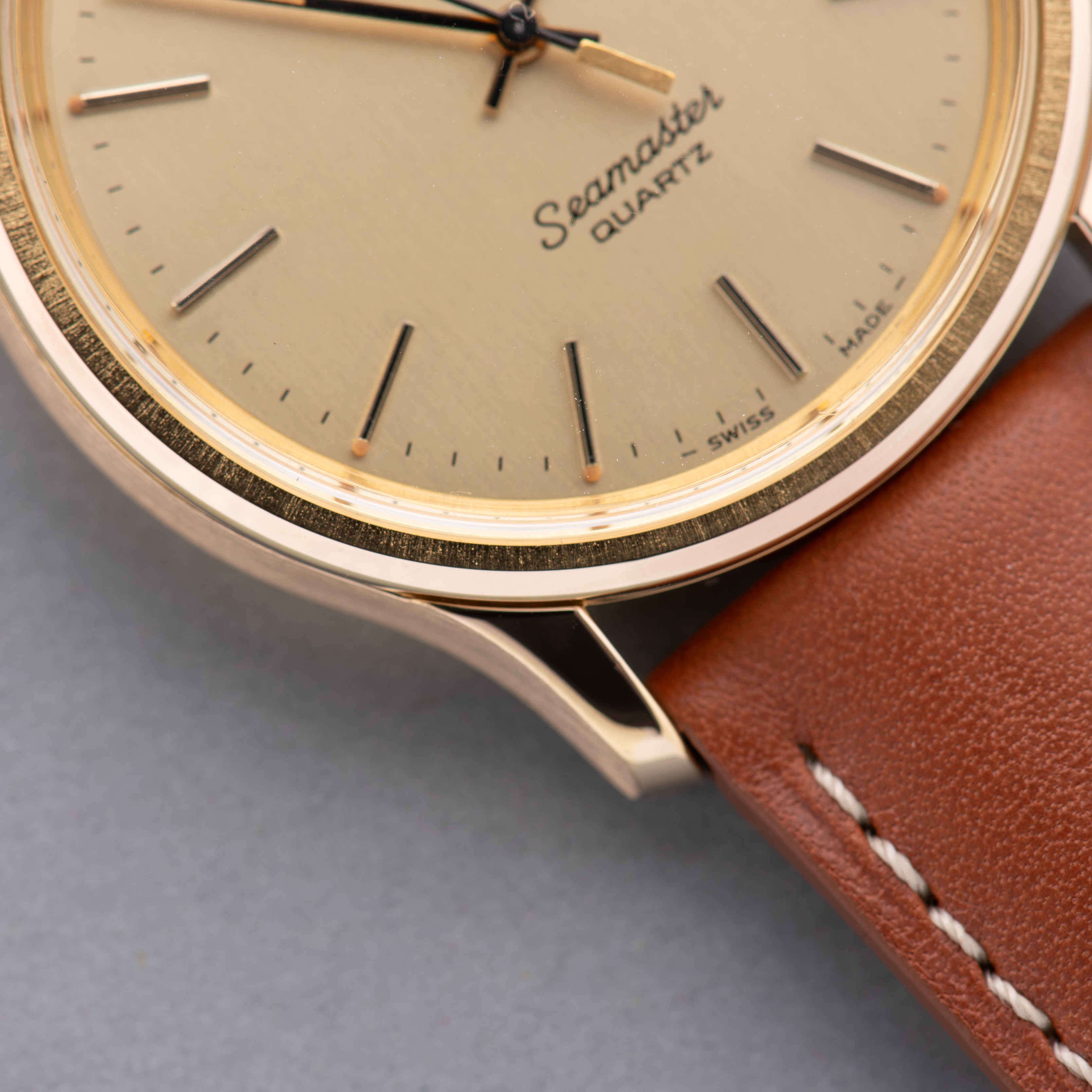 Vue de Omega Seamaster Quartz from 1977 cal 1342 Réf 196.0106