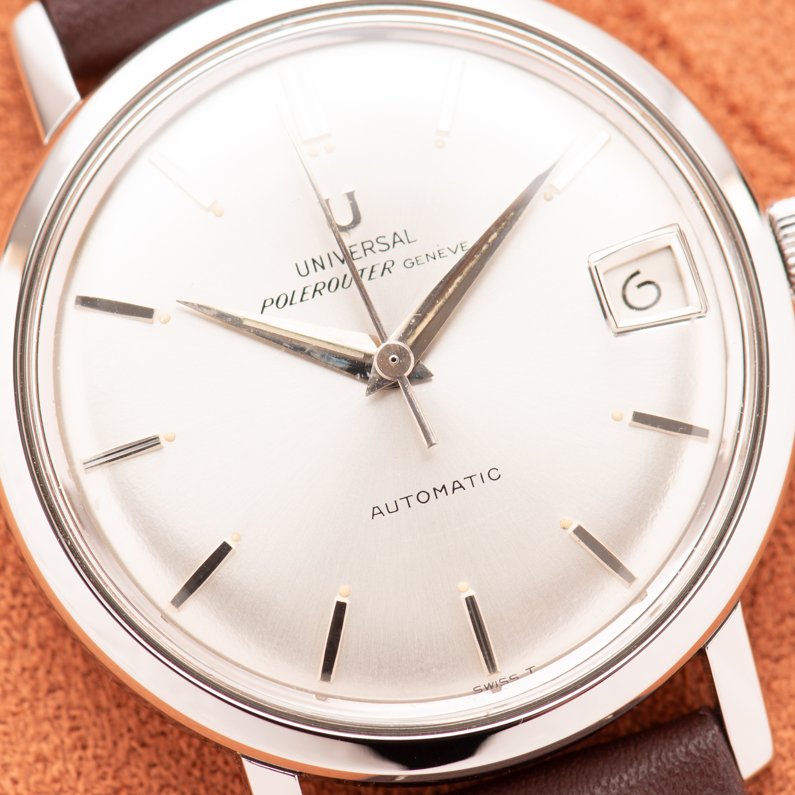 Vue de Universal Genève Polerouter Automatic Micro-Rotor – Réf. 869101/01 – 1965