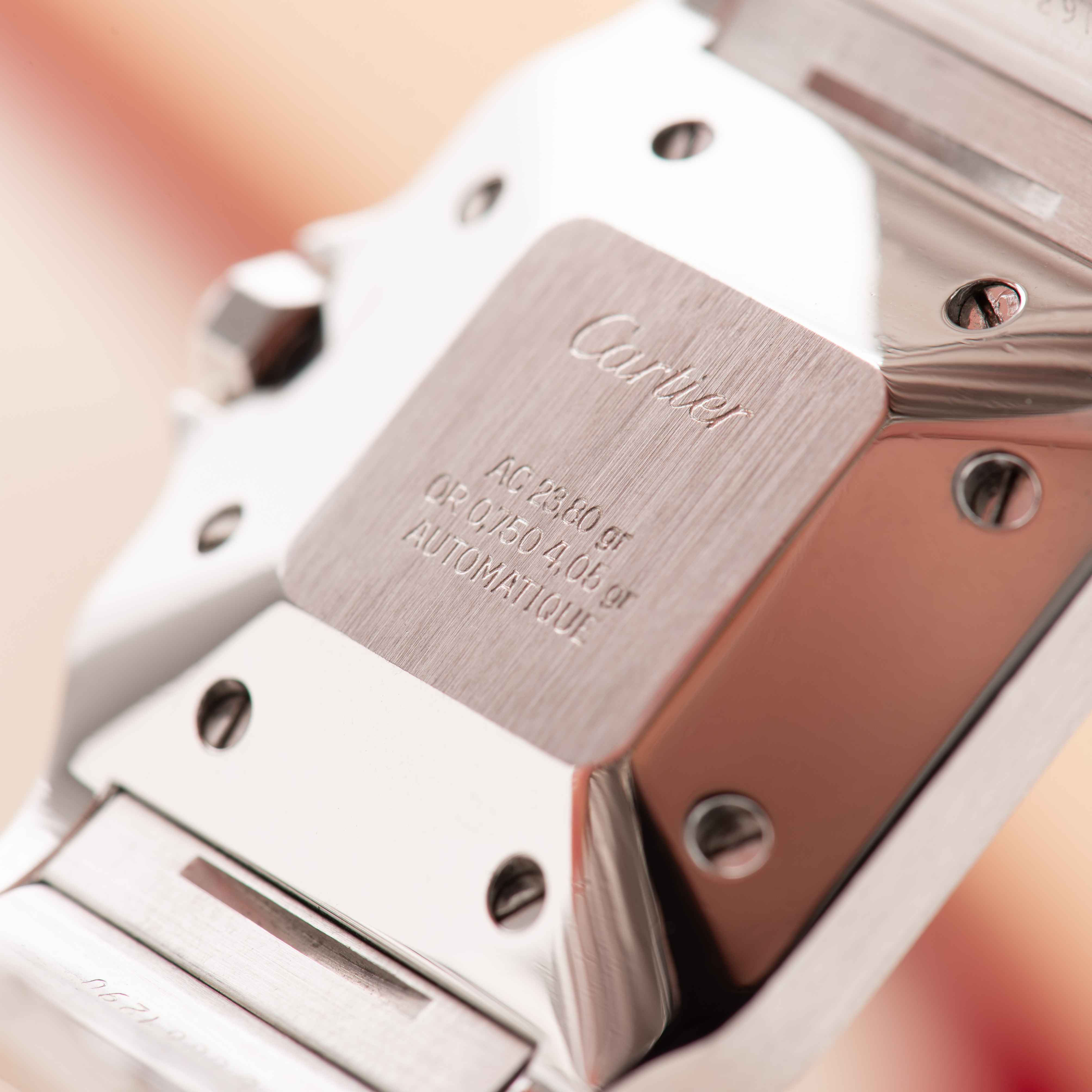 Zicht op Cartier Santos Galbée goud/staal ref 2961 cal 077